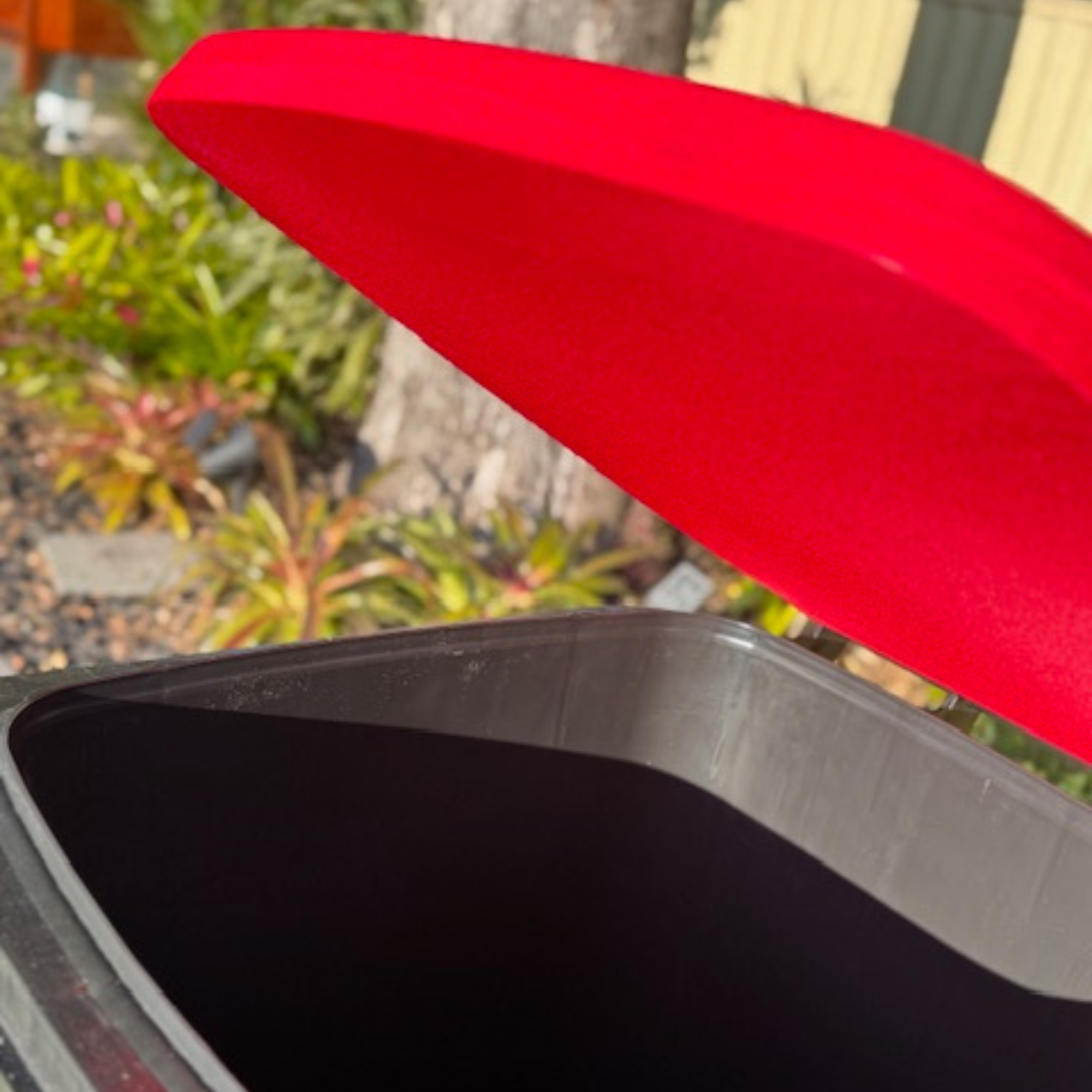 USE BIN SOCK TO STOP FLIES ENTERING YOUR WHEELIE BIN