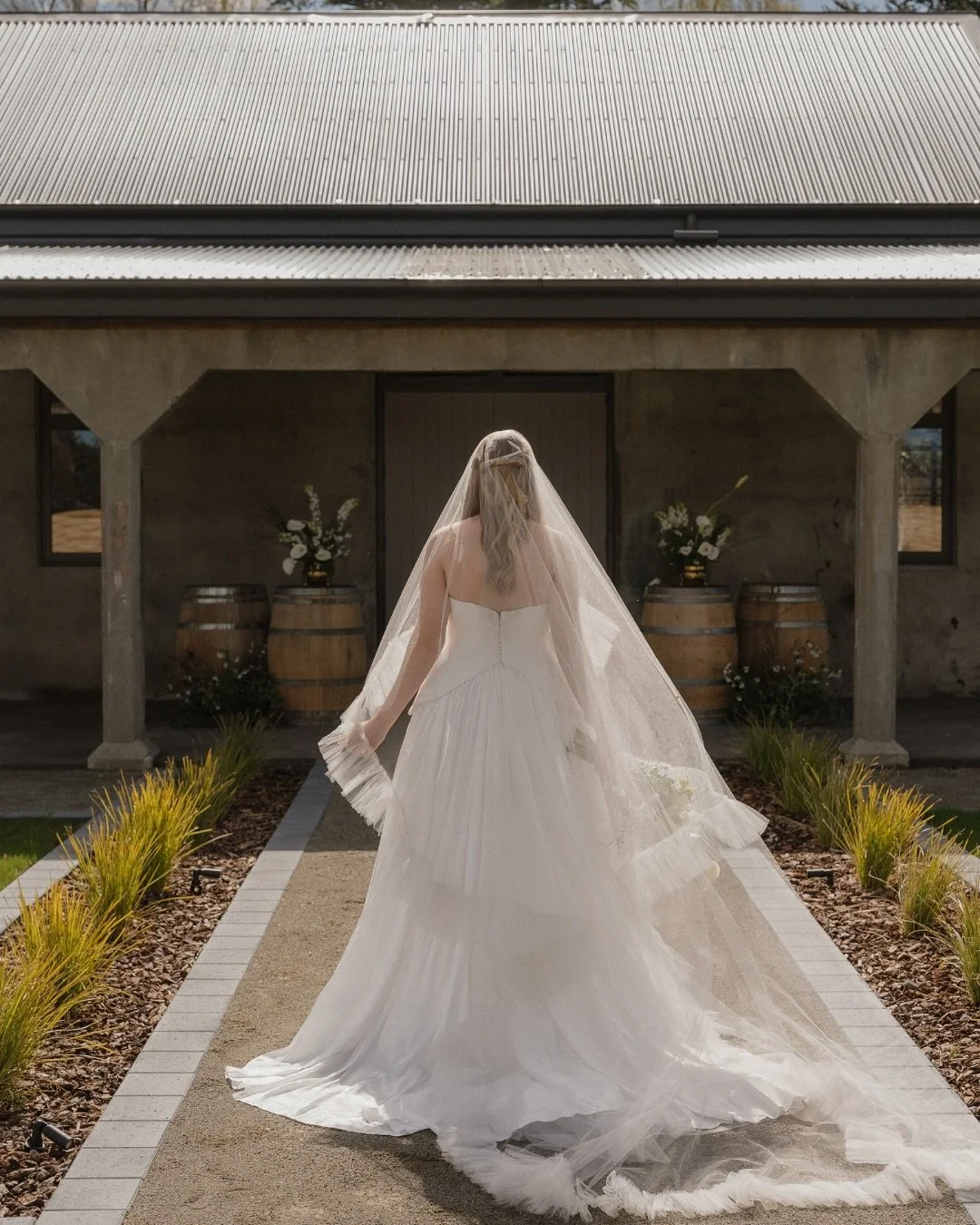 The kind of day that reminds you why creatives do what we do. 💛

Dreamed up and styled by Sarah @farmhouse_botanics and brought to life by an absolute dream team of vendors. 

The dream team:
Venue &mdash; Kathy | @staveleycoop 
Photographers &mdash