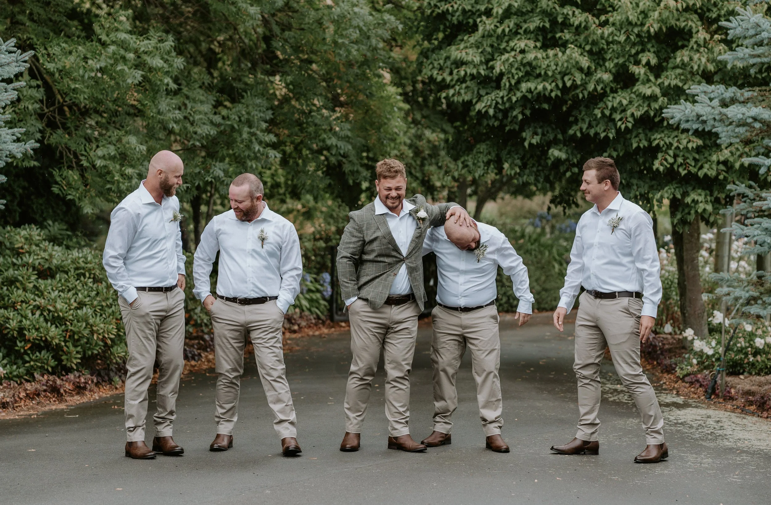 groomsmen