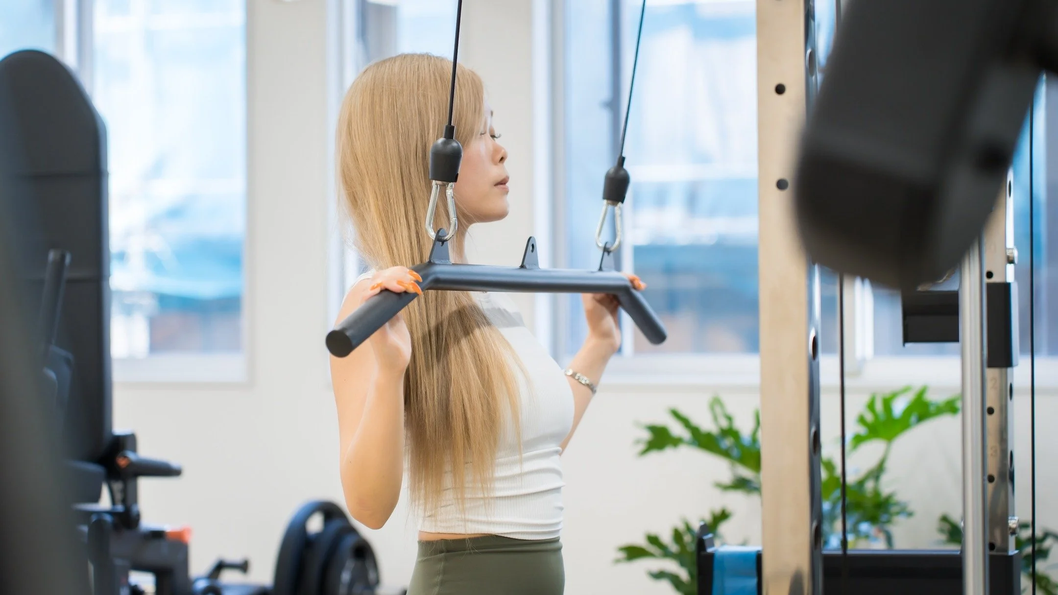 😃
女性専門パーソナルジム「bodymakesalon souple」様より、撮影のご依頼をいただきました📸✨
明るく清潔感のある空間で、ひとりひとりの&ldquo;なりたい&rdquo;をサポートする丁寧なトレーニング。
自然体の美しさと集中力が伝わる一枚に仕上がりました。
撮影させていただき、ありがとうございました！

@souple_k 

#名古屋ジム #bodymakesalonsouple #女性専門パーソナルジム #パーソナルトレーニング #ジム撮影 #フィットネス女子 #店舗