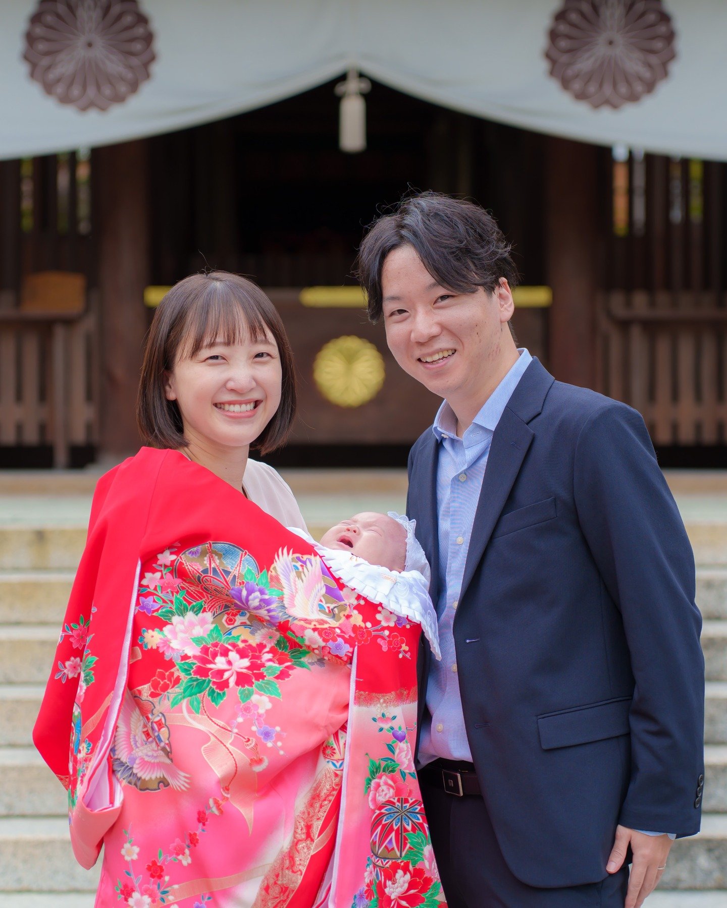 😃
お宮参りの撮影で塩釜神社へ伺いました⛩️✨
ご家族皆さまのお祝いの気持ちが伝わる、あたたかな一日。
大切な記念の瞬間を撮影させていただき、ありがとうございました。

撮影のご相談はDMまたはリンク先のホームページよりお気軽にお問い合わせください。

#お宮参り #塩釜神社 #お宮参りフォト #家族写真 #家族の時間 #成長記録 #familyphoto #出張撮影 #名古屋カメラマン #愛知カメラマン #ロケーション撮影