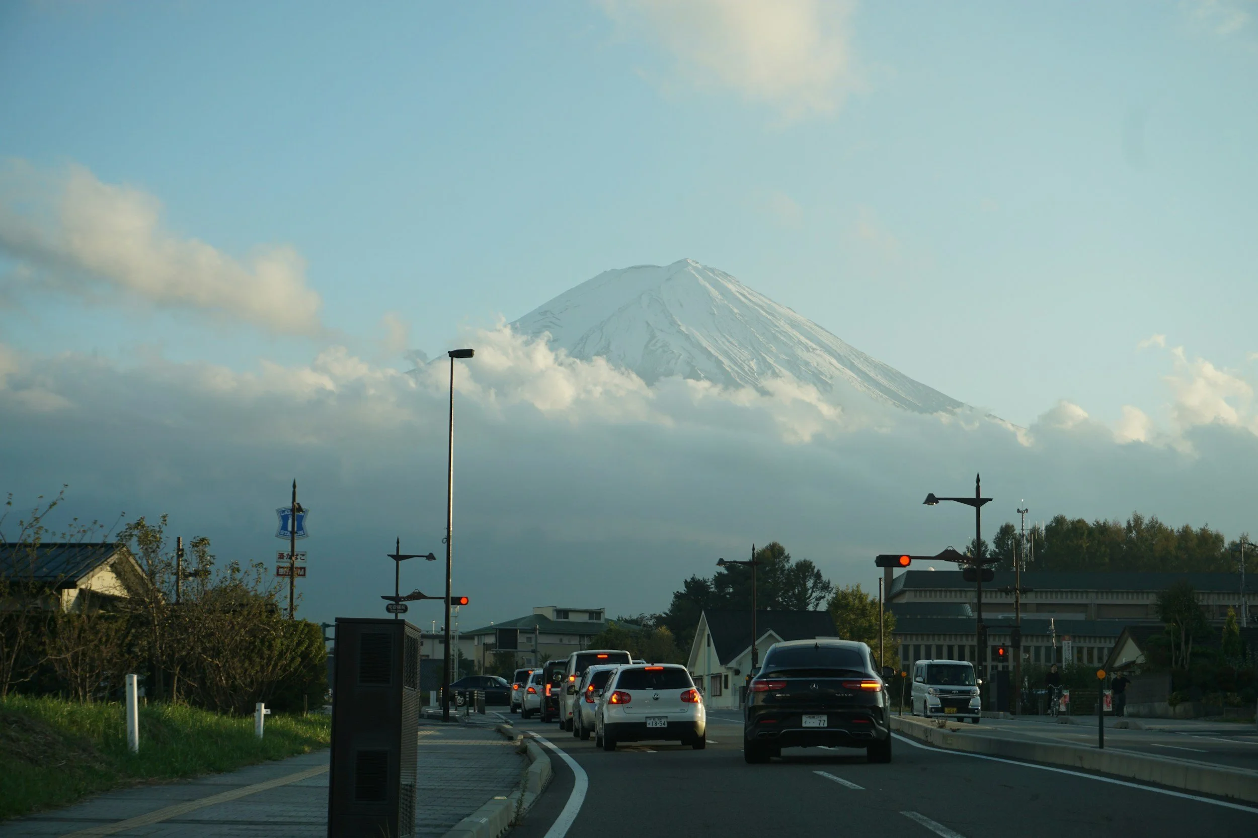 Renting a Car in Japan: Where, How and Why You Should Do It