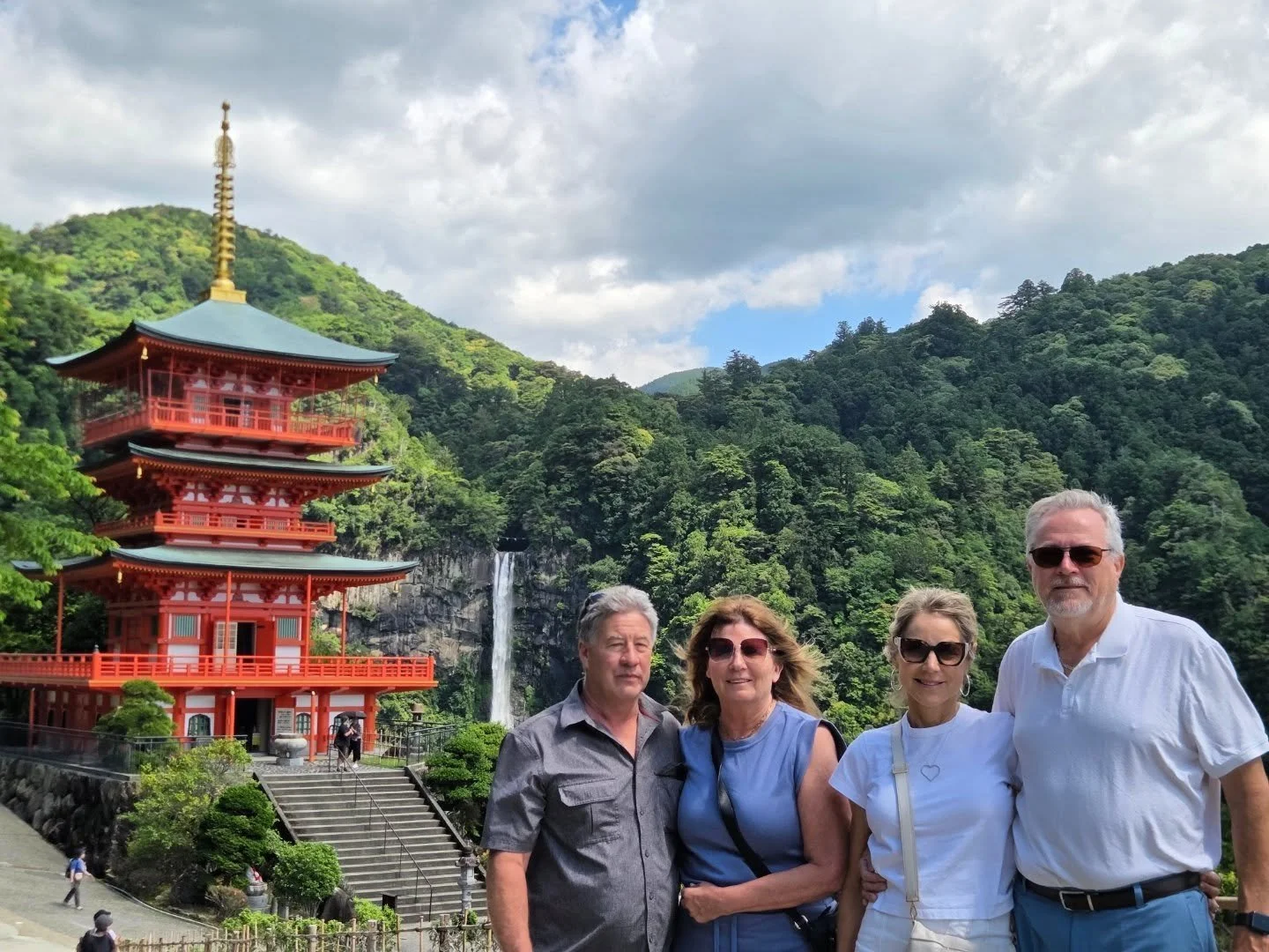 When @joinerjanette first got in touch about a private tour to Japan, she said they wanted to avoid the Japan everyone does and see more of the country's history and tradition. After three weeks together, we'd covered a huge chunk of the country from