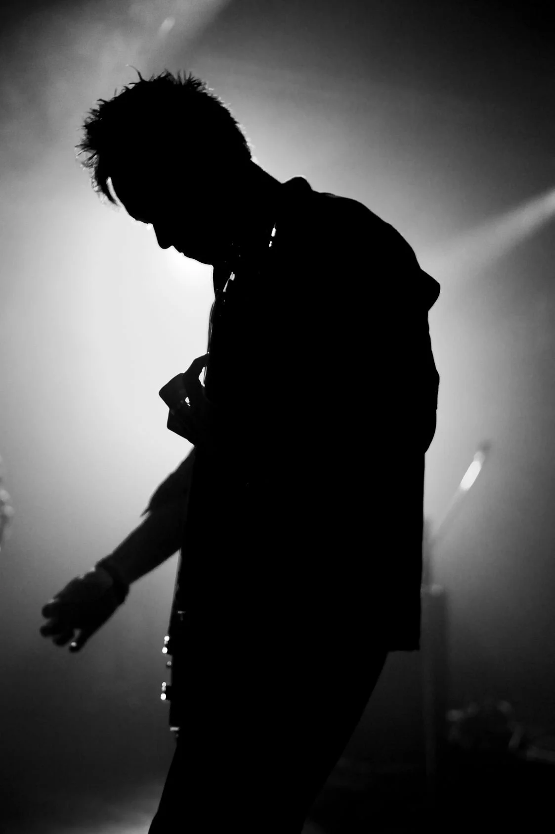 Live at Legacy Taipei, 2010. The stage lights have turned into sun rays, but the rhythm remains