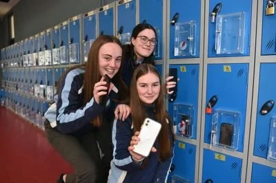 Smartphones in der Schule: Eine Lösung aus Irland, die im Alltag funktioniert