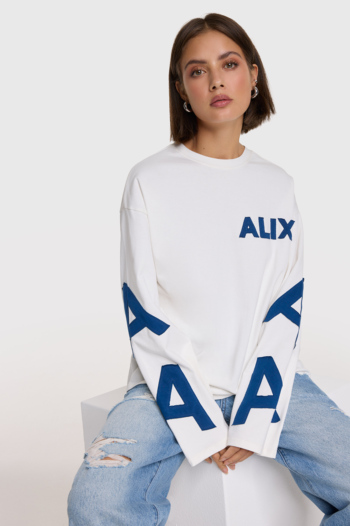 Alix the label patch longsleeve 1.webp