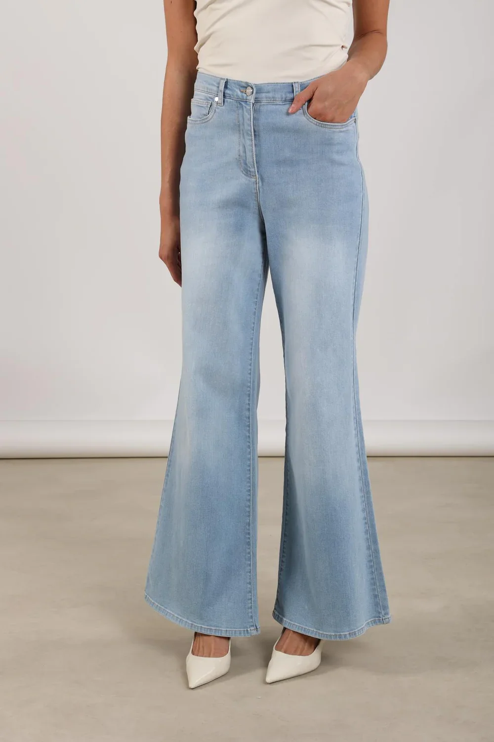 Senna pants bleached denim 2.webp