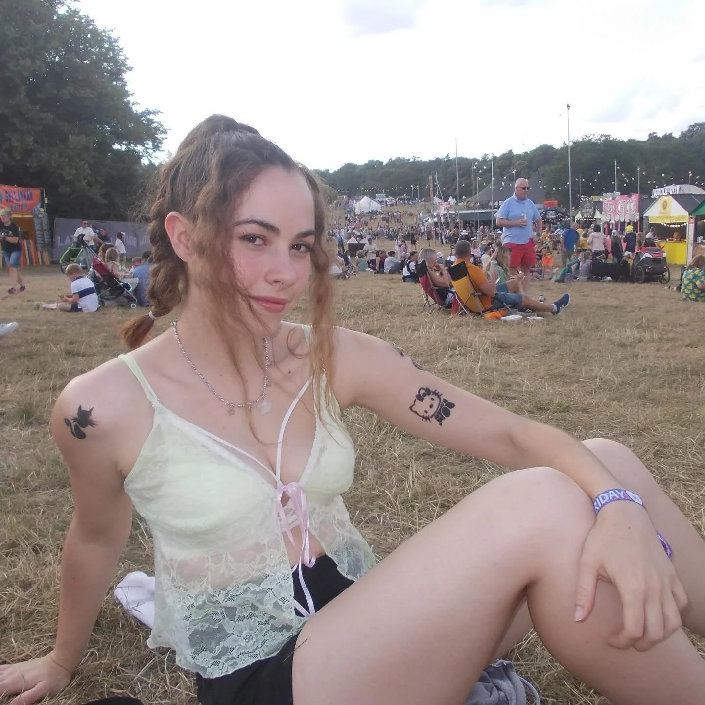 waaaatsup latitude
