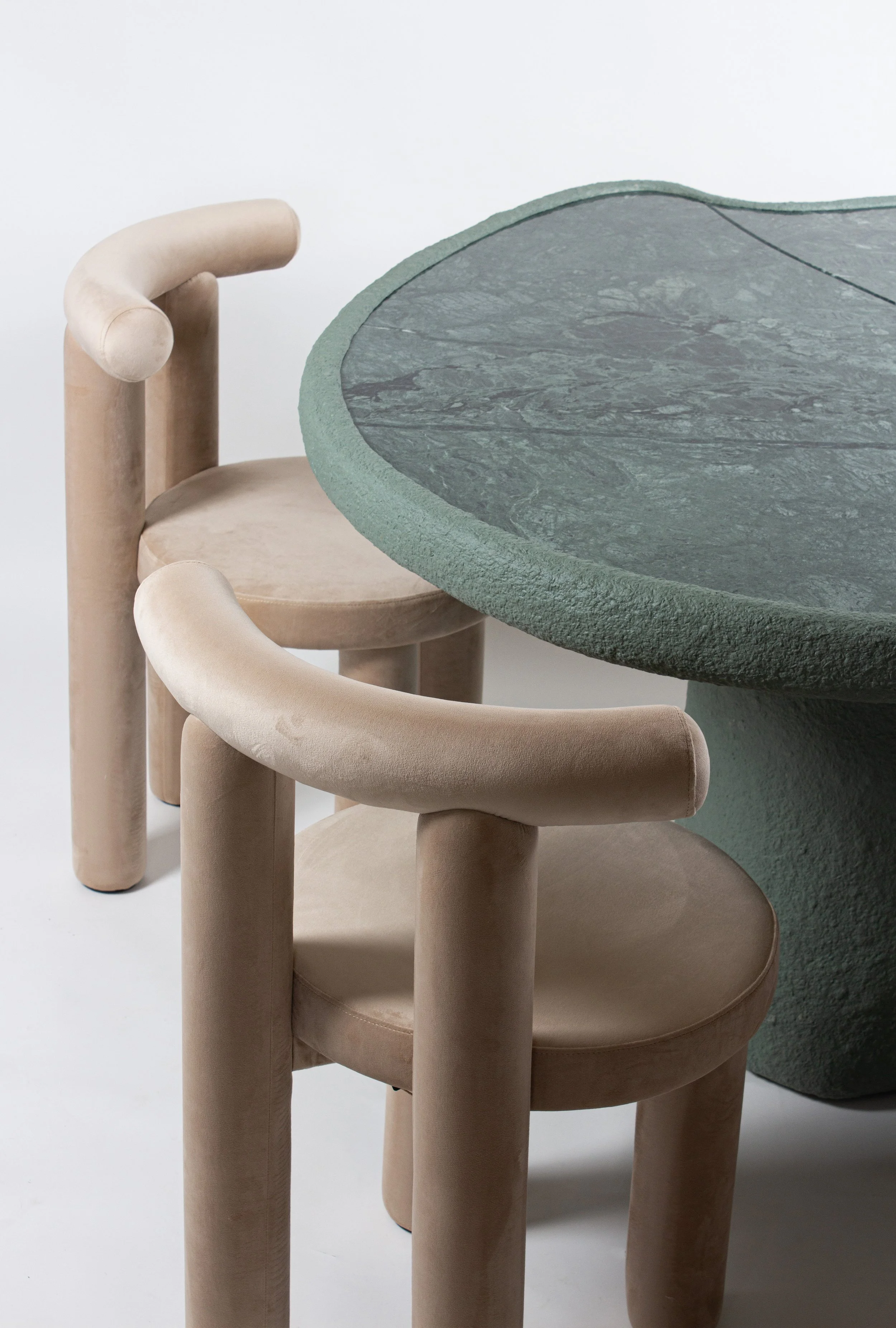 Cartapesta dining table, Studio Bovti.