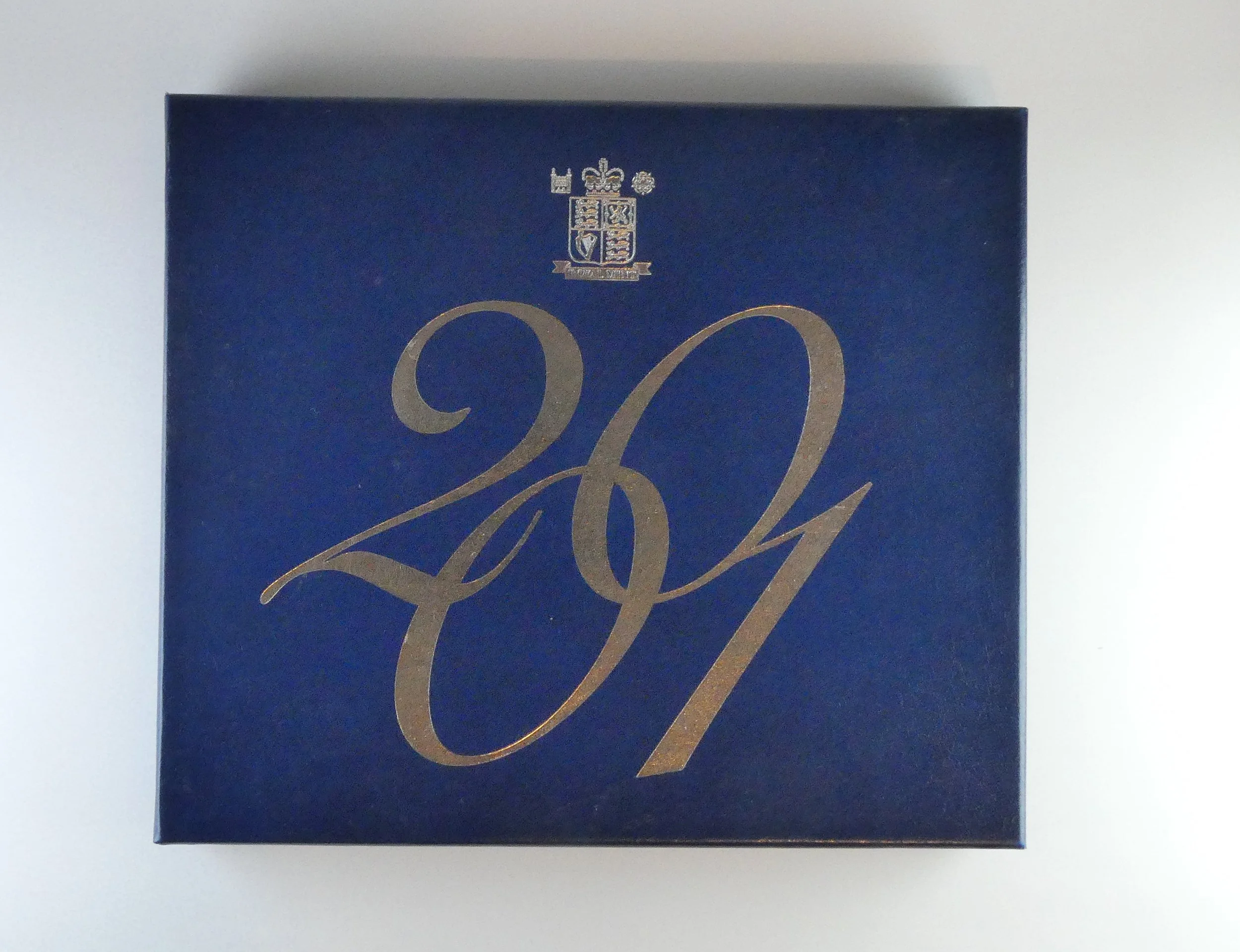 Royal Mint Commemorative Proof Set 2001 front cover