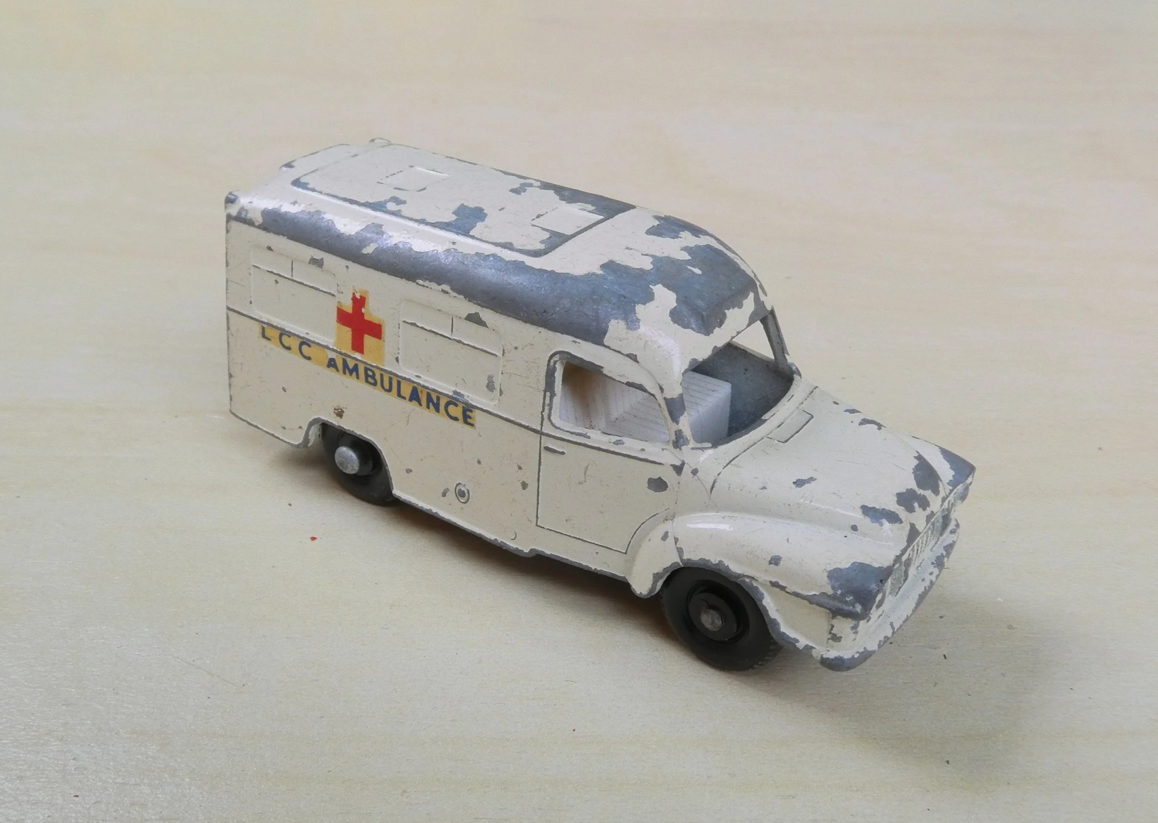 Lesney Nr 14 Lomas Ambulance