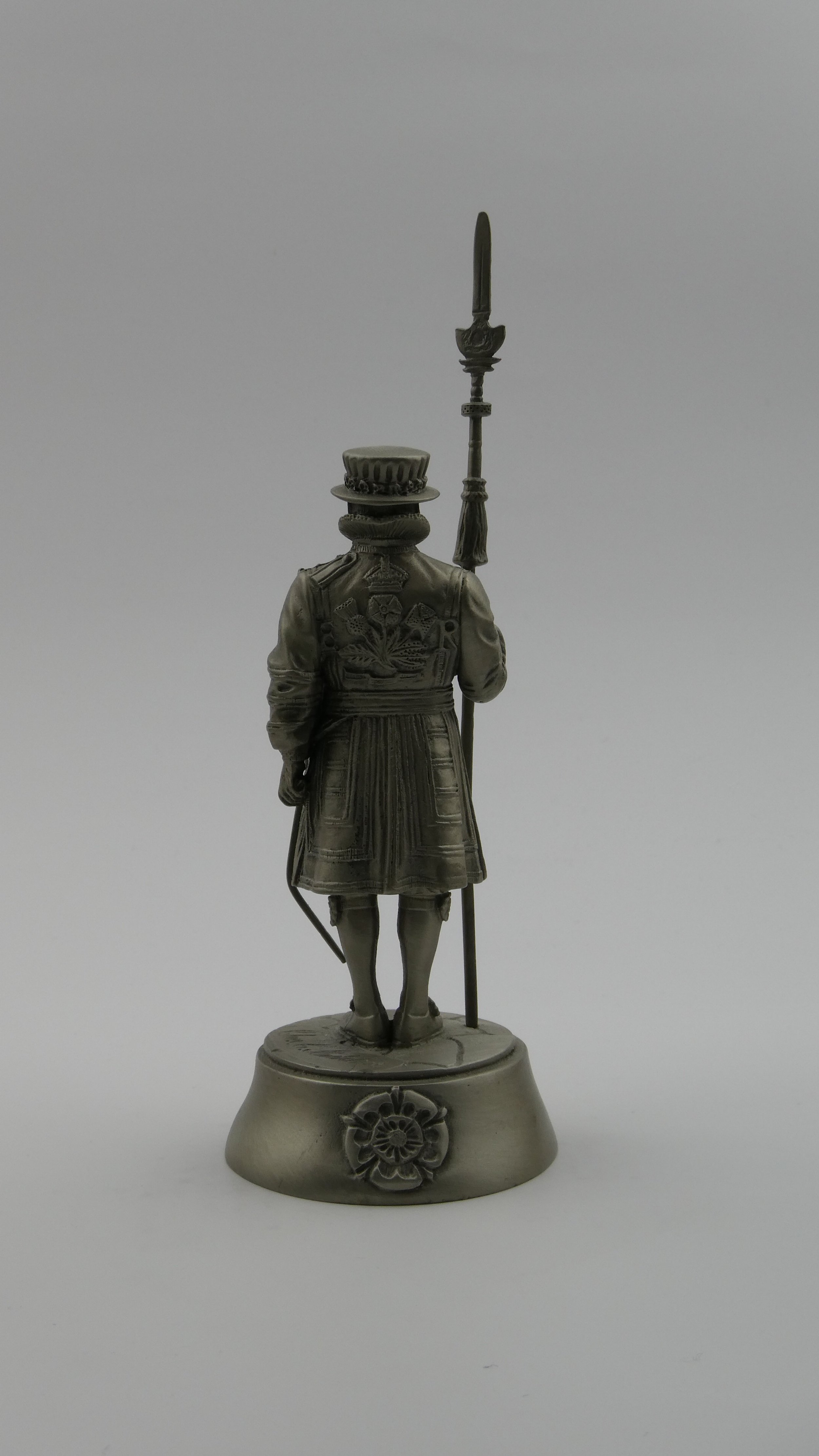 Yeoman Warder
