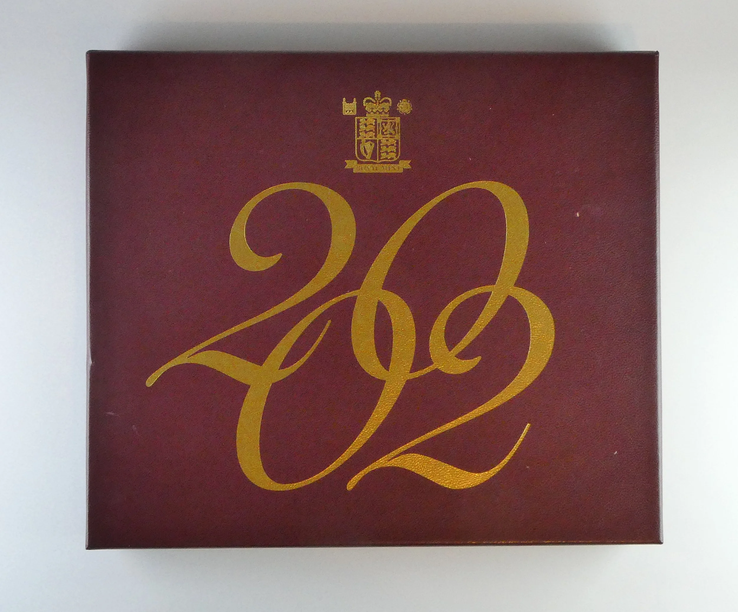 Royal Mint Commemorative Proof Set 2002 front cover