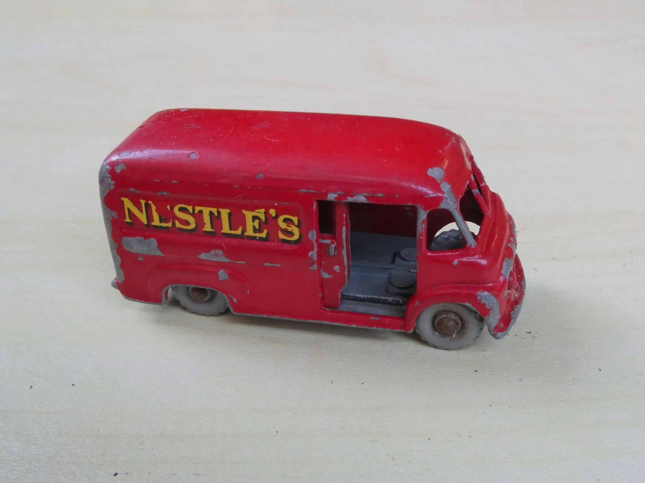 Lesney Nr 69 Commer 30 CWT van