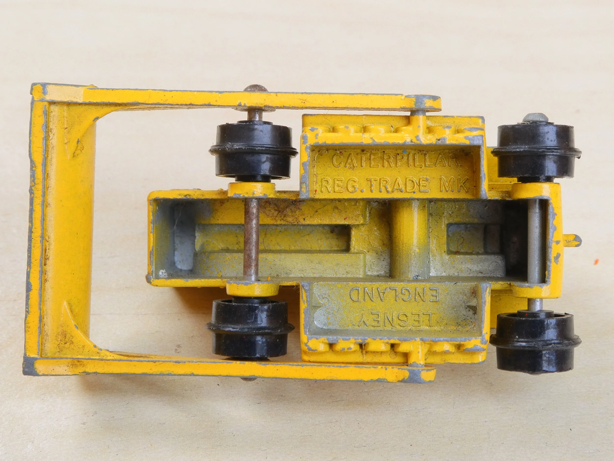 Lesney Nr 18 Caterpillar Bulldozer