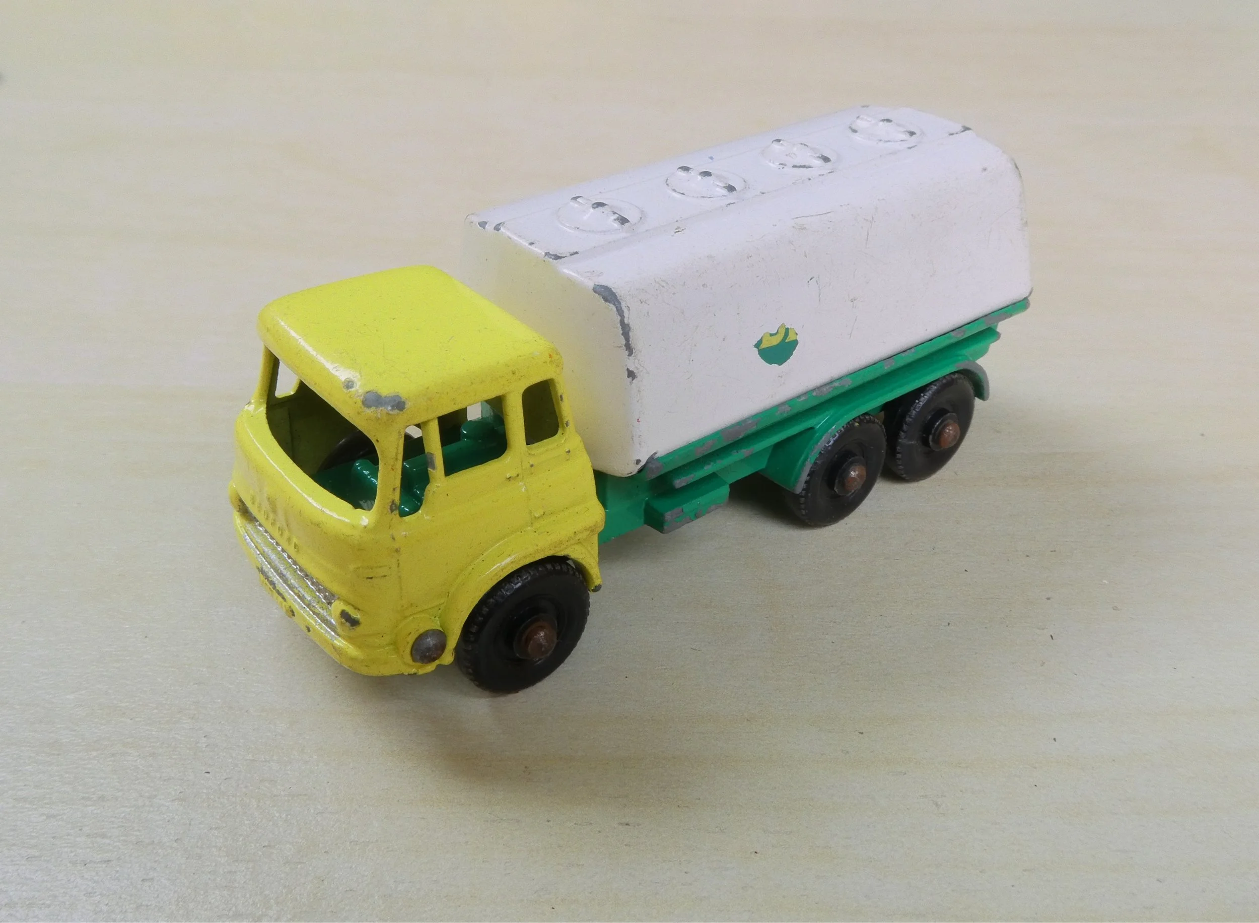 Lesney Matchbox Series Nr 25 Petrol Tanker