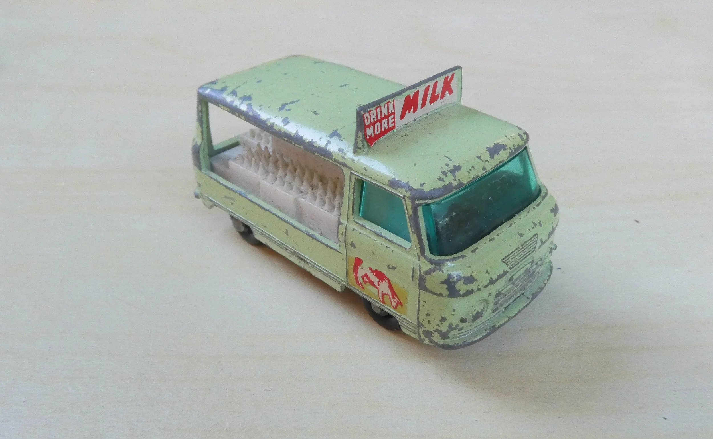 Lesney Nr 21 Commer Bottle Float