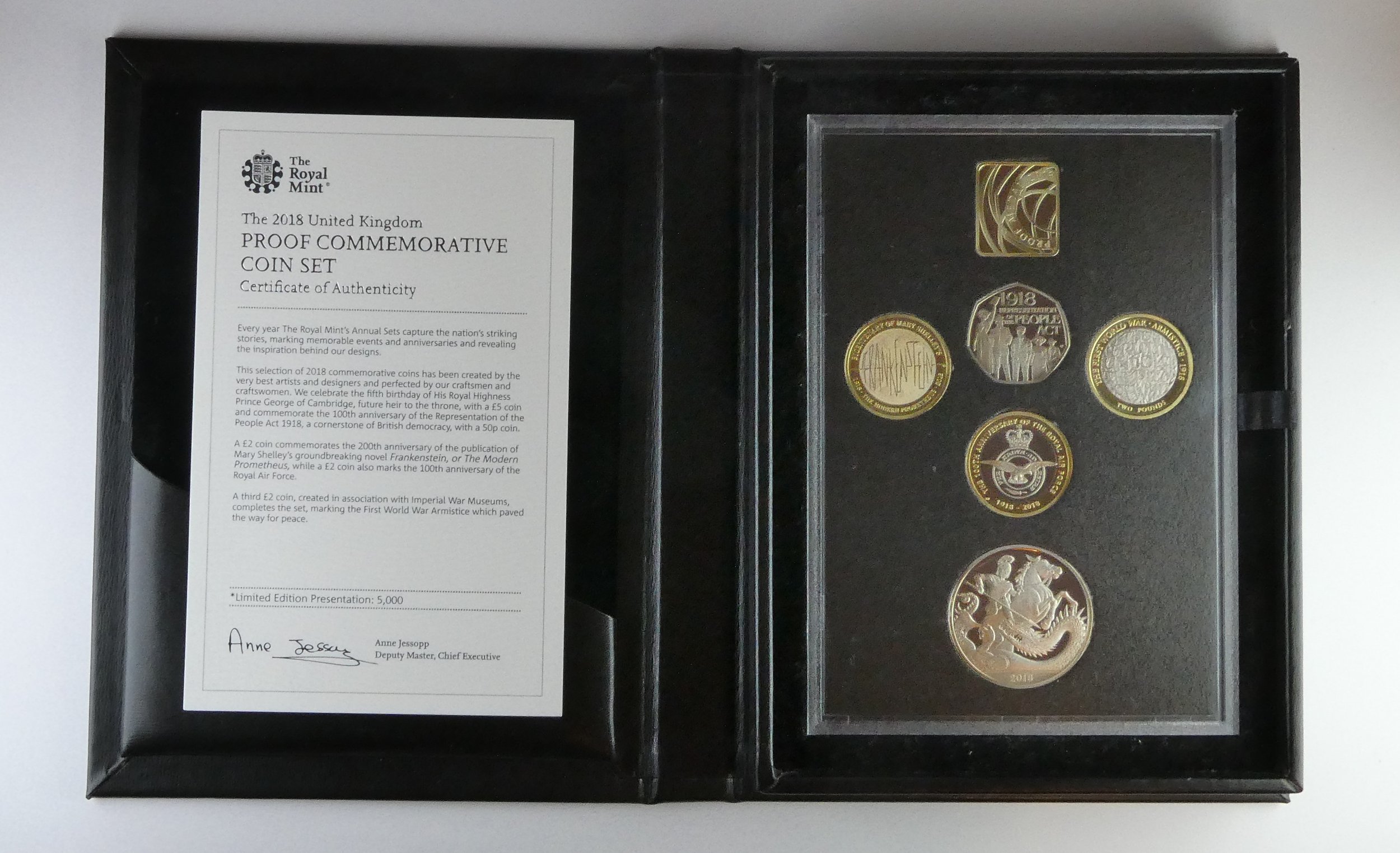 Royal Mint Commemorative Proof Set 2015 with certificate of authenticity