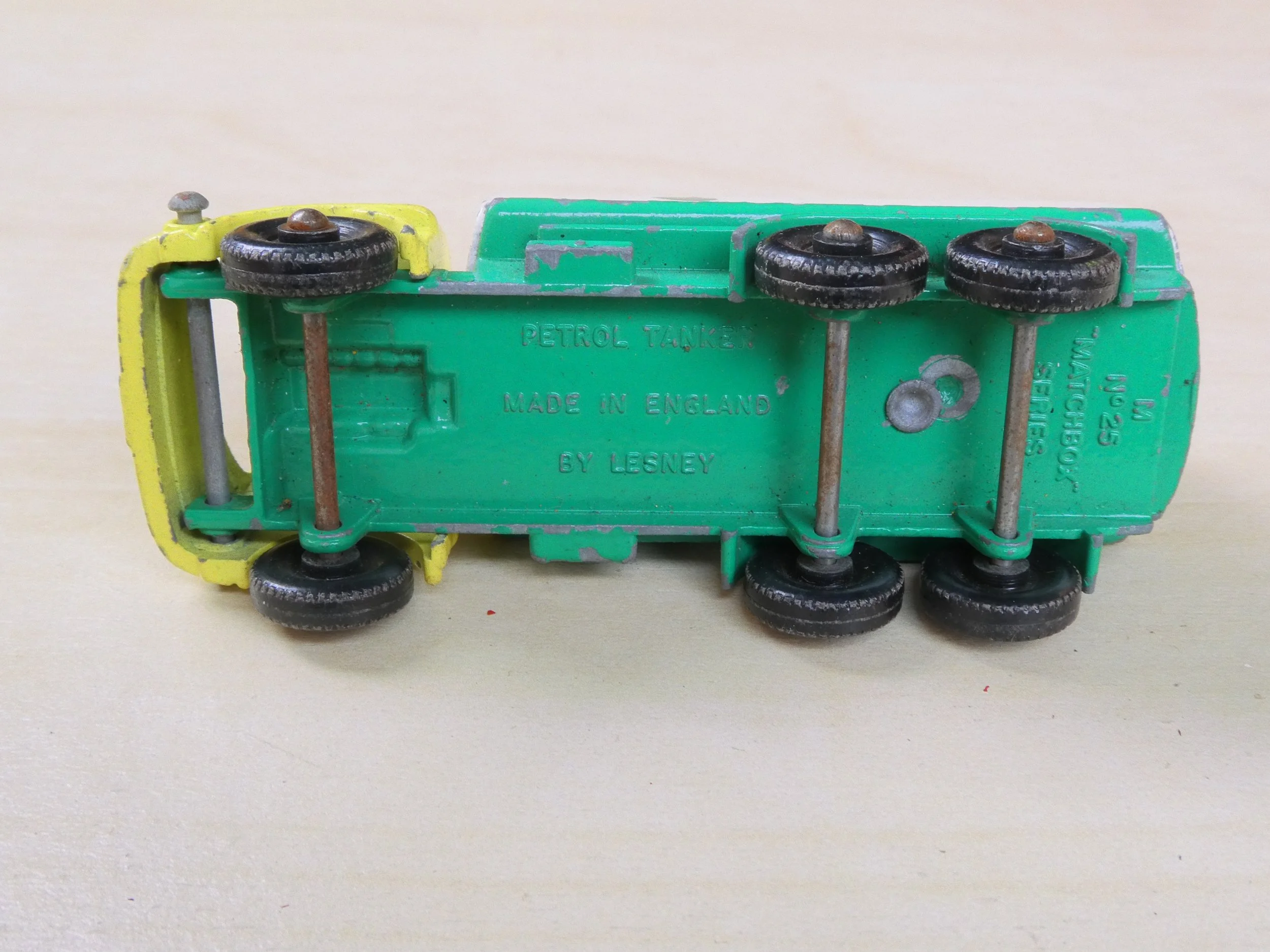 Lesney Matchbox Series Nr 25 Petrol Tanker