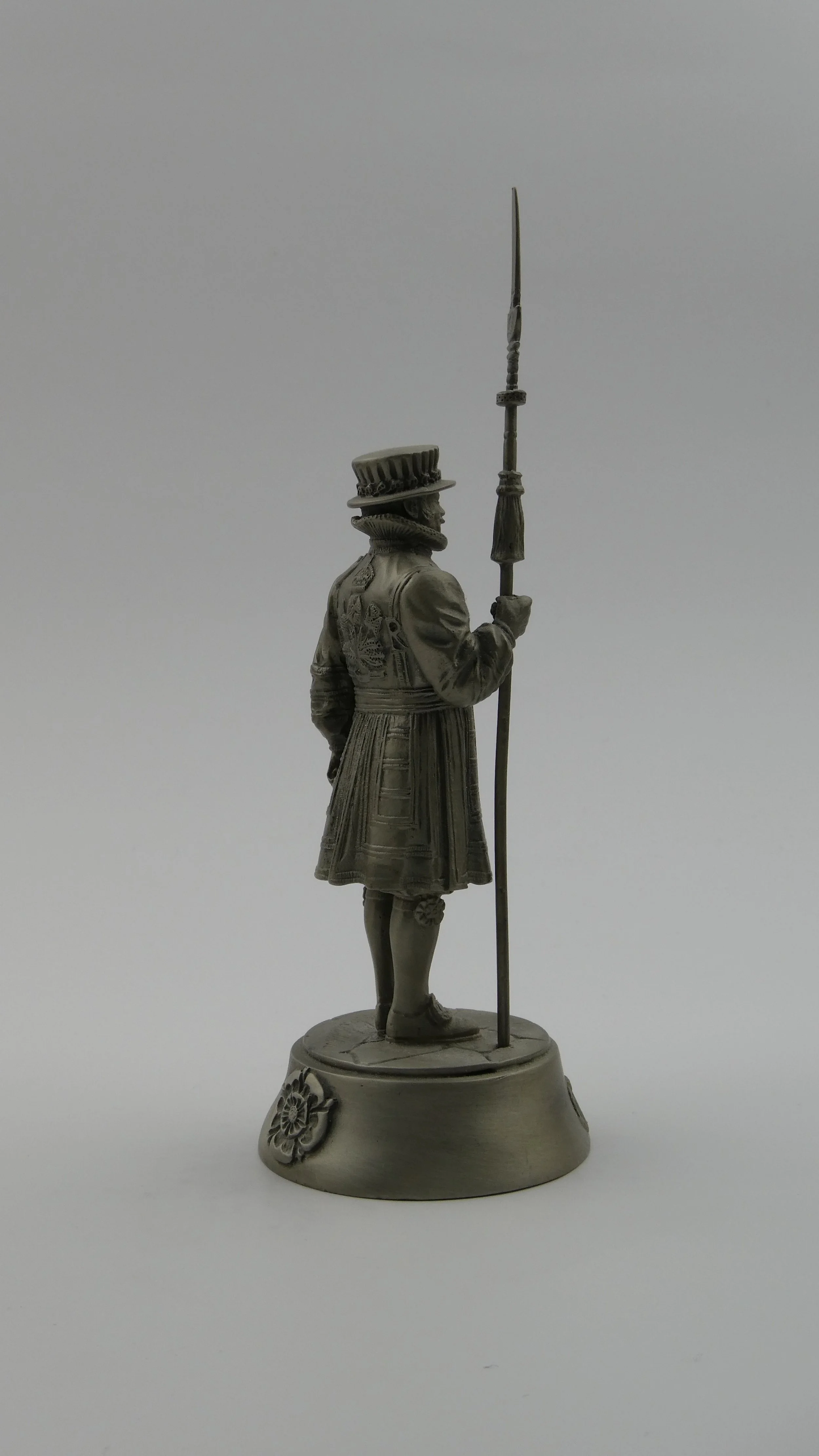 Yeoman Warder