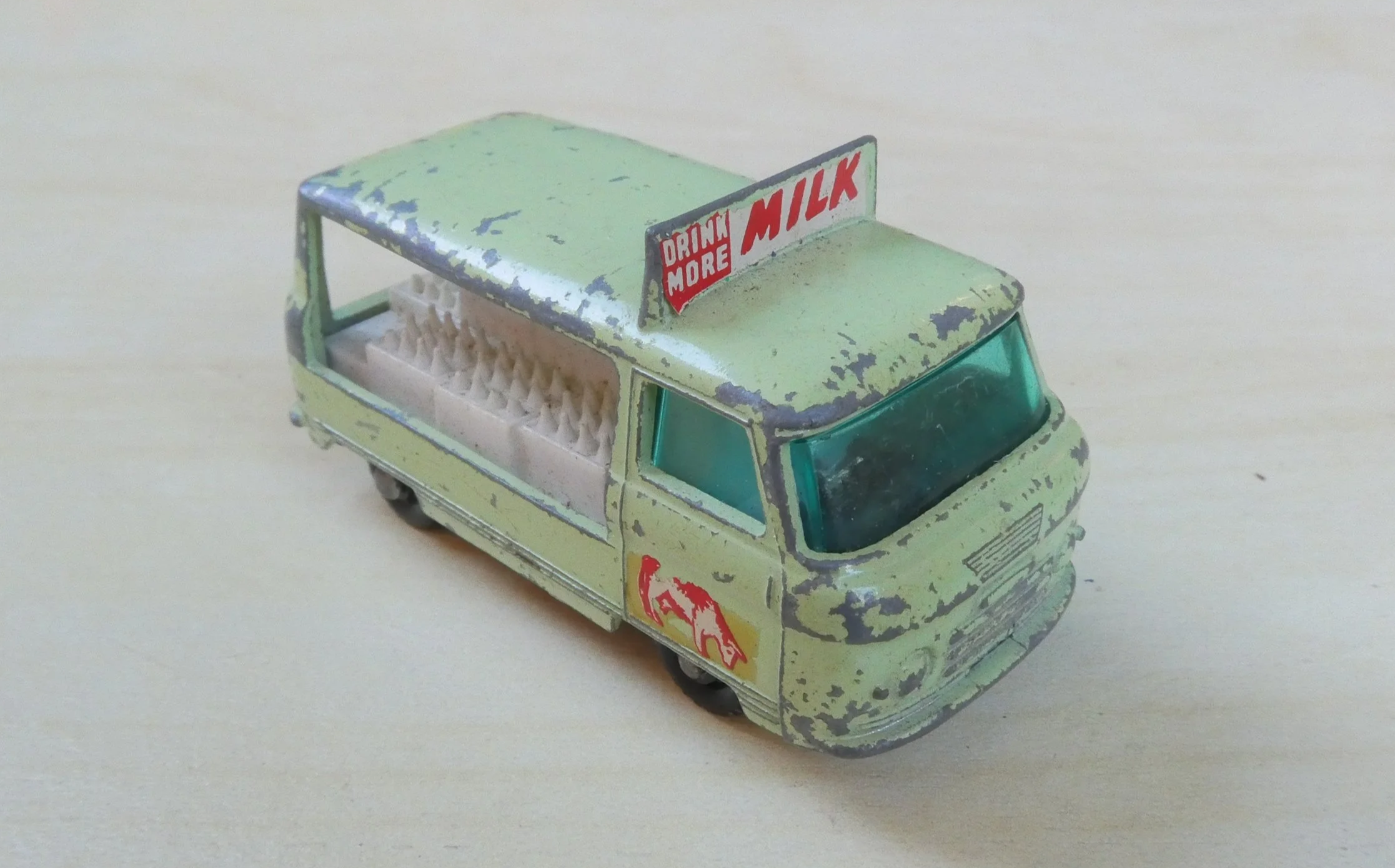 Lesney Nr 21 Commer Bottle Float