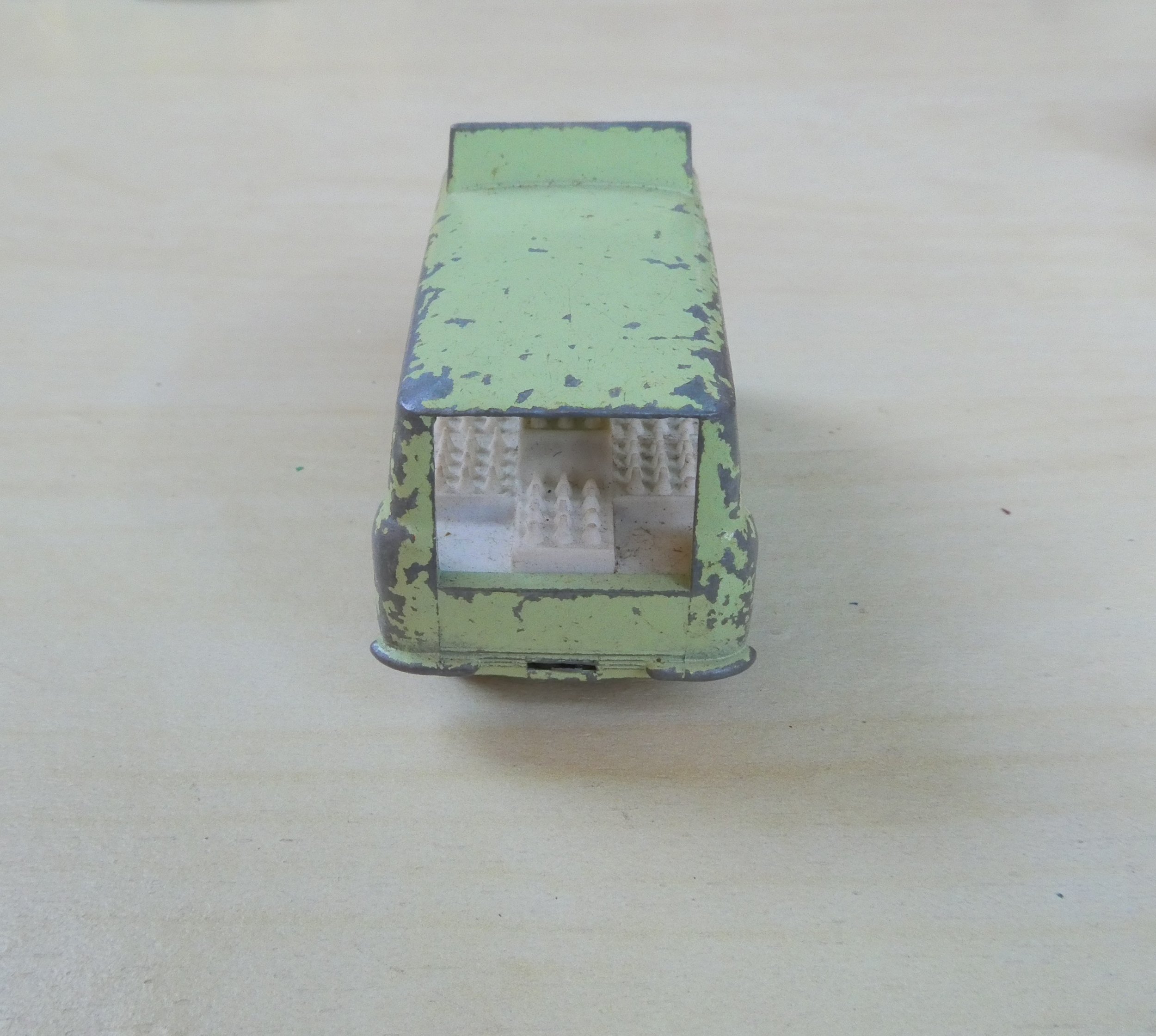 Lesney Nr 21 Commer Bottle Float