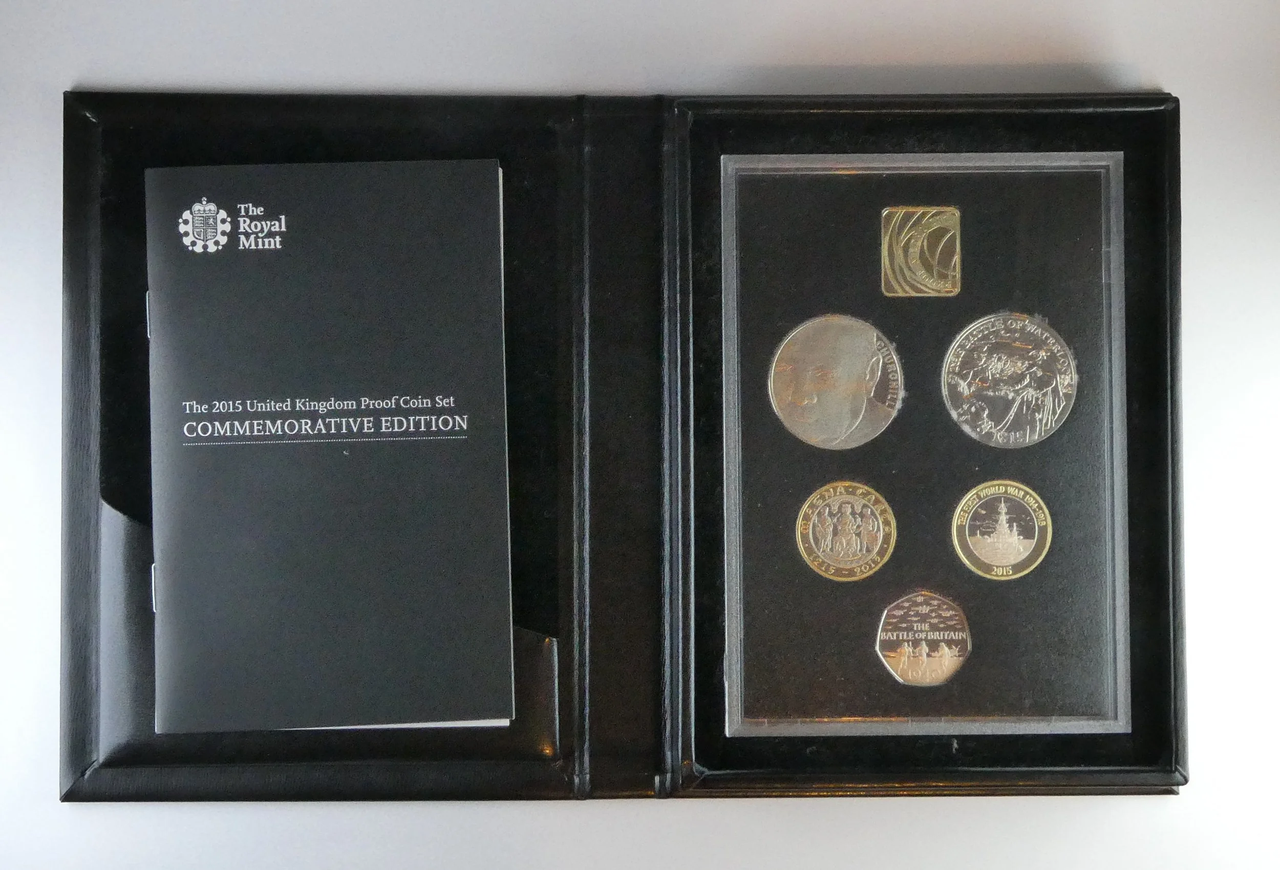 Royal Mint Commemorative Proof Set 2015 with booklet