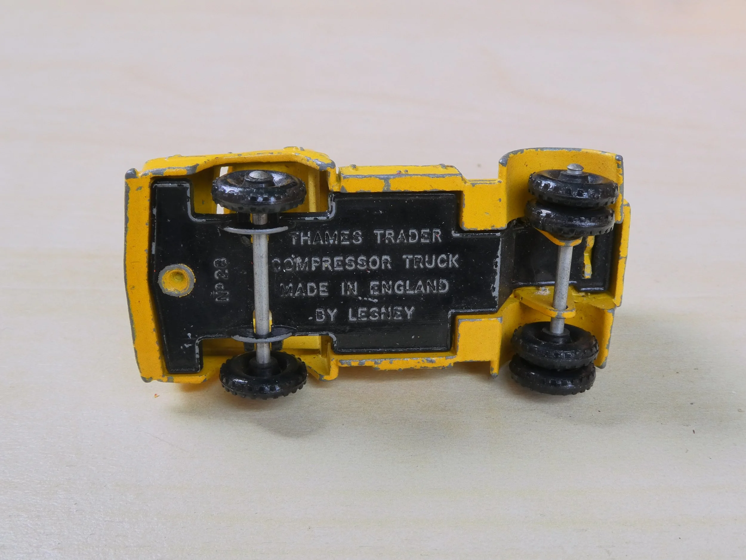 Lesney Nr 28 Thames Trader Compressor Truck