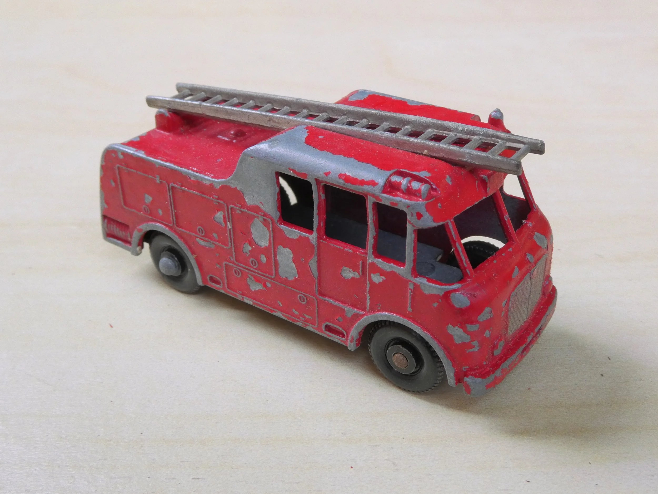 Lesney Nr 9 Merryweather Marquis Series III Fire Engine