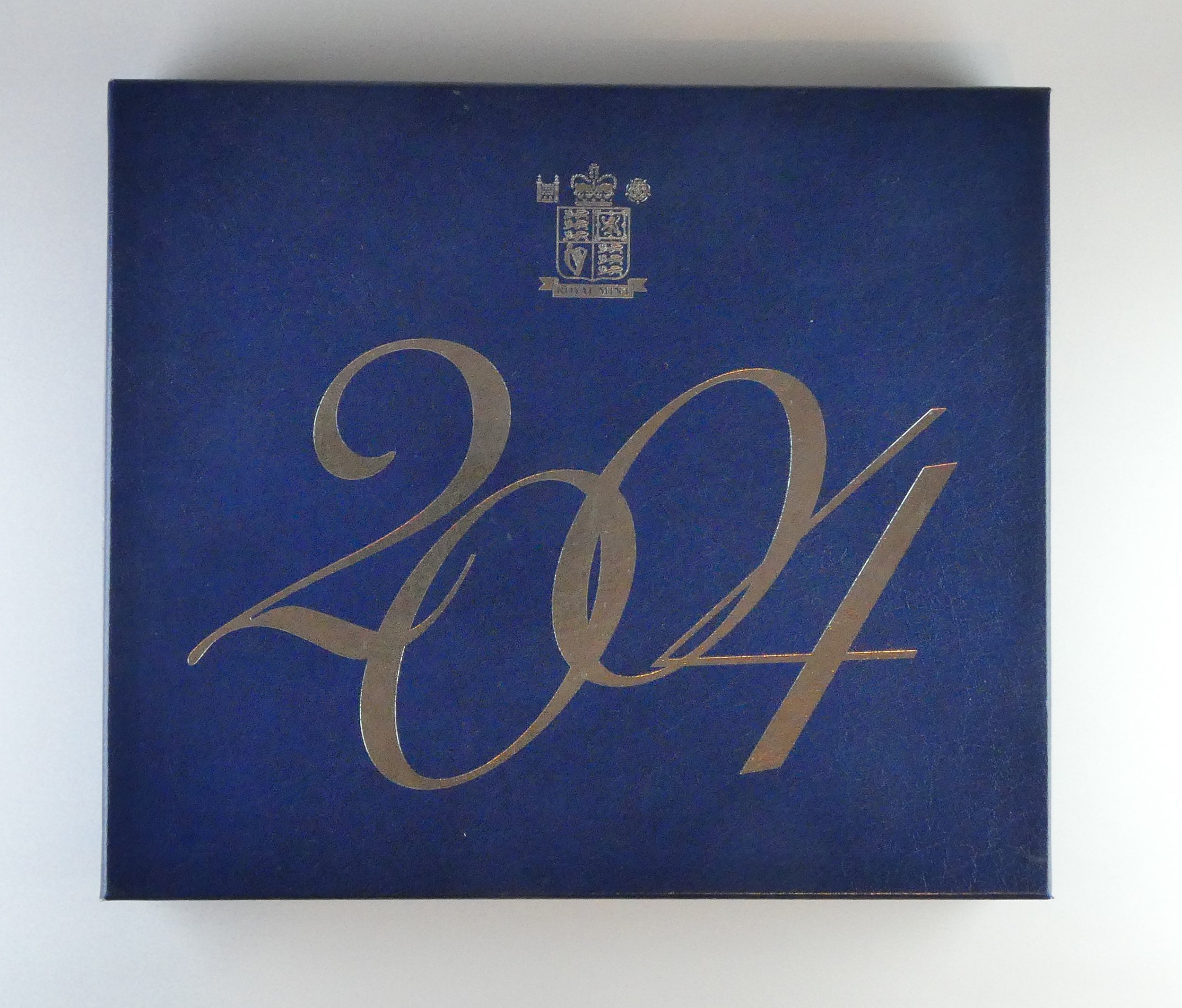 Royal Mint Commemorative Proof Set 2004 front cover