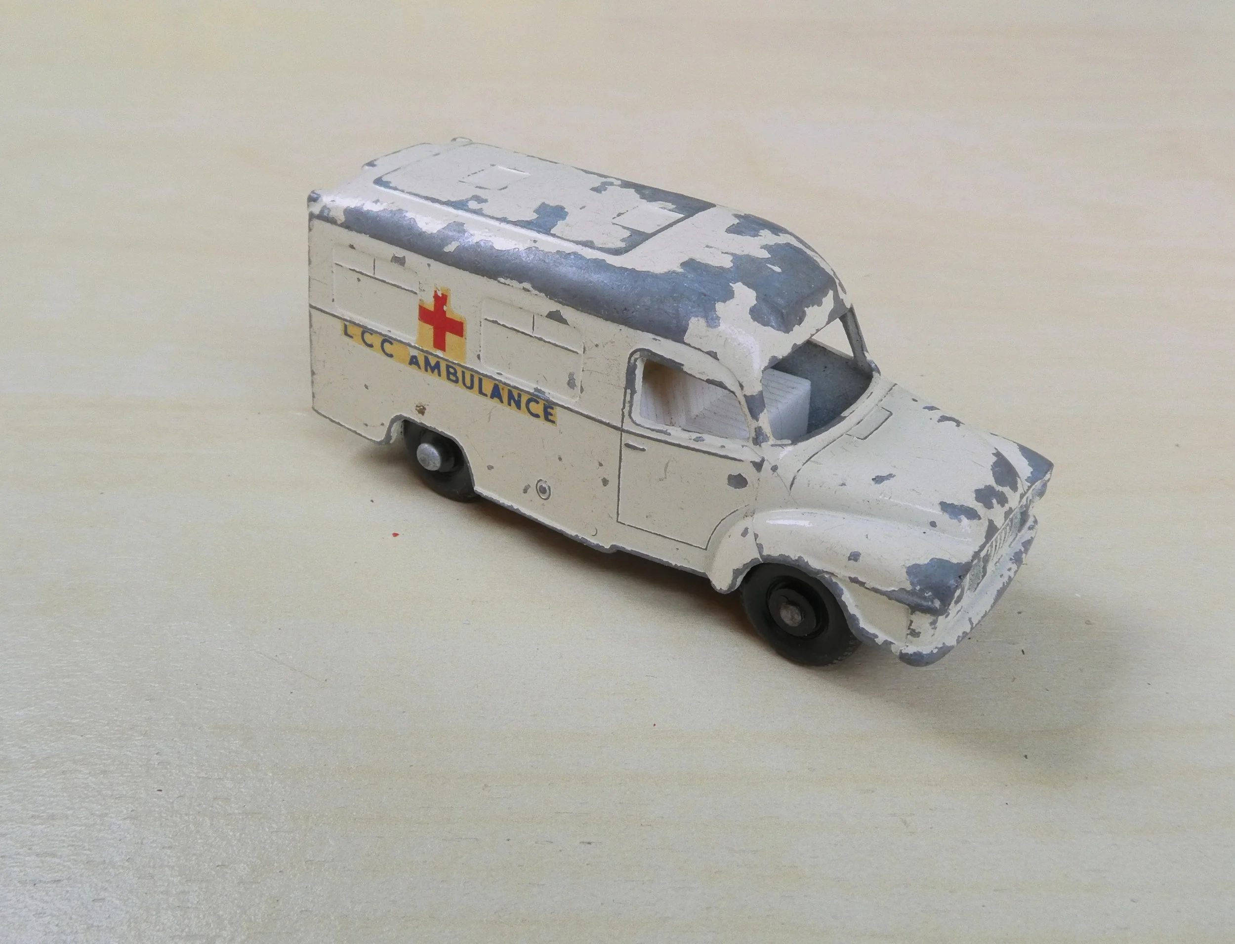 Lesney Nr 14 Lomas Ambulance