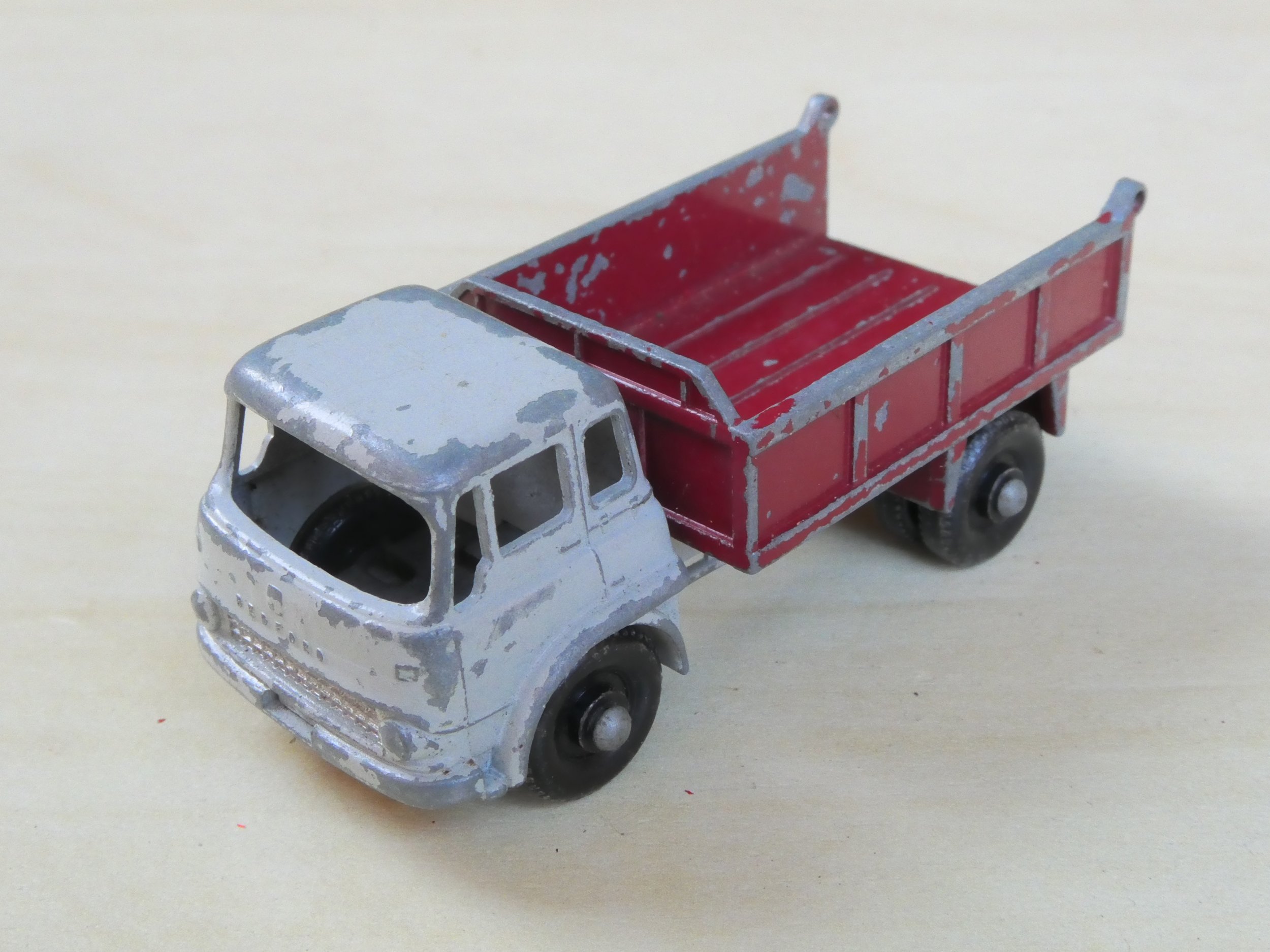 Lesney Nr 3 Bedford 7.5 Ton Tipper