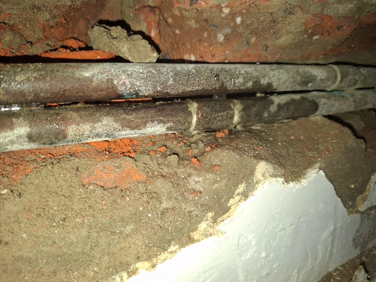 No hiding from the FlowTechPlumbing team . Repairing leaking pipes in Schoongezight 🛠💦