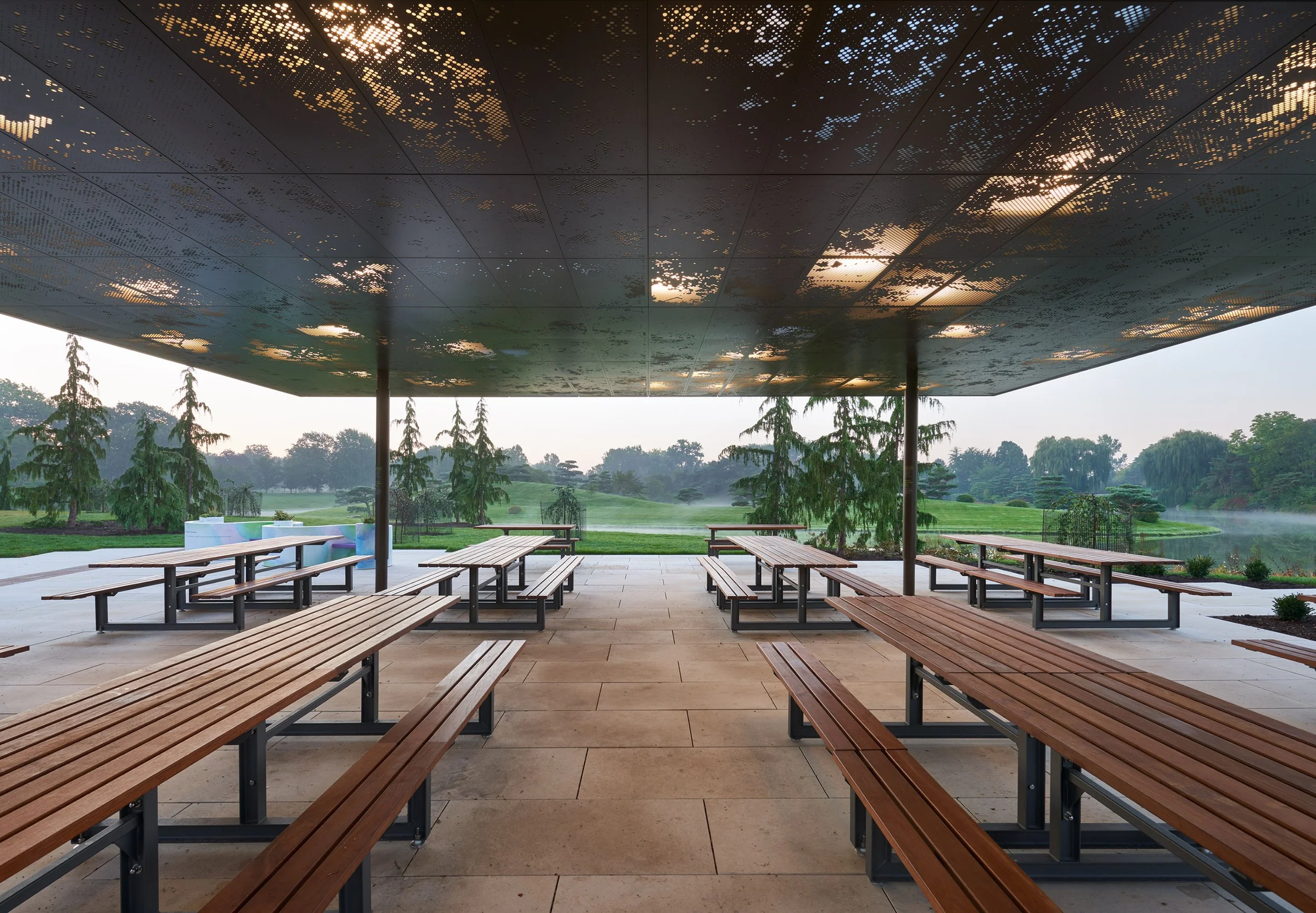 Chicago Botanic Garden, Stone Family Pavilion, Glencoe, IL

Photo Credit: Chris Barrett