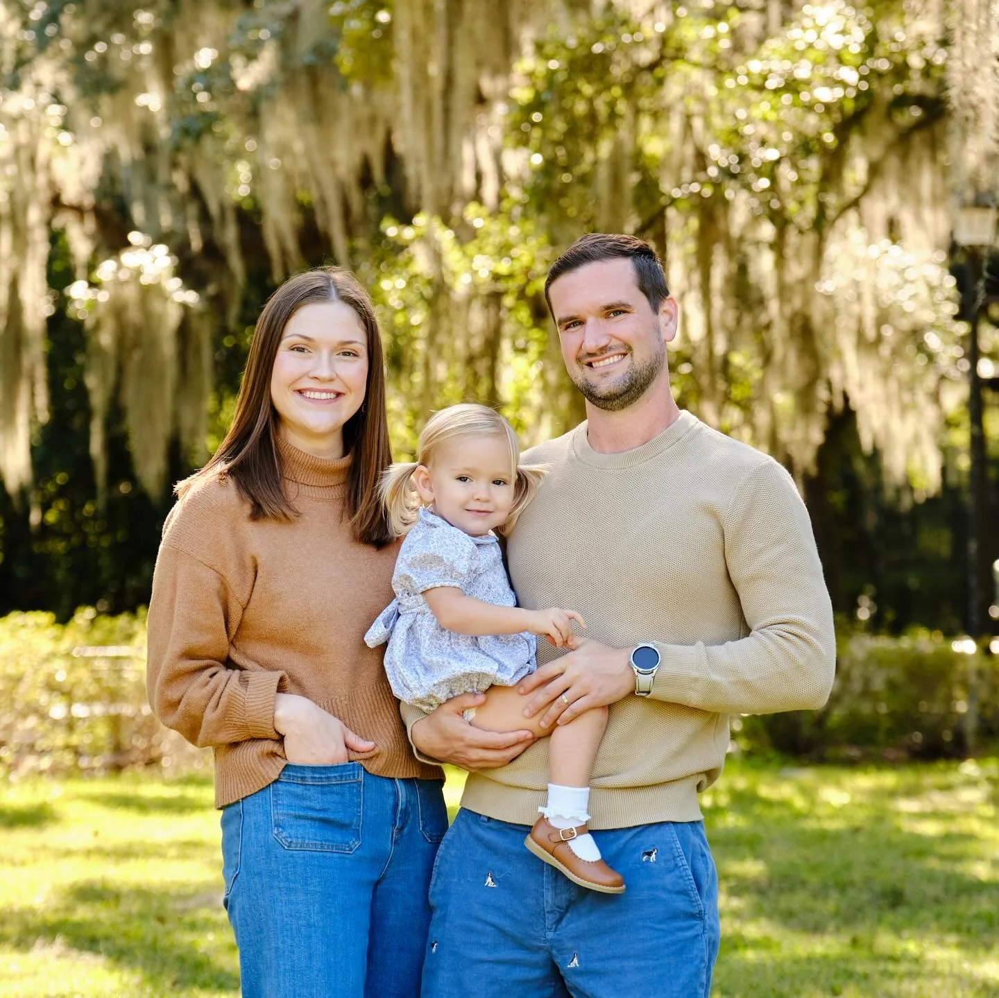 The weather&rsquo;s perfect &mdash; let&rsquo;s get your family outdoors!
I love photographing families in this beautiful New Orleans light. Every laugh, every hug, every genuine moment &mdash; captured forever. 📸❤️

Now&rsquo;s the best time to boo