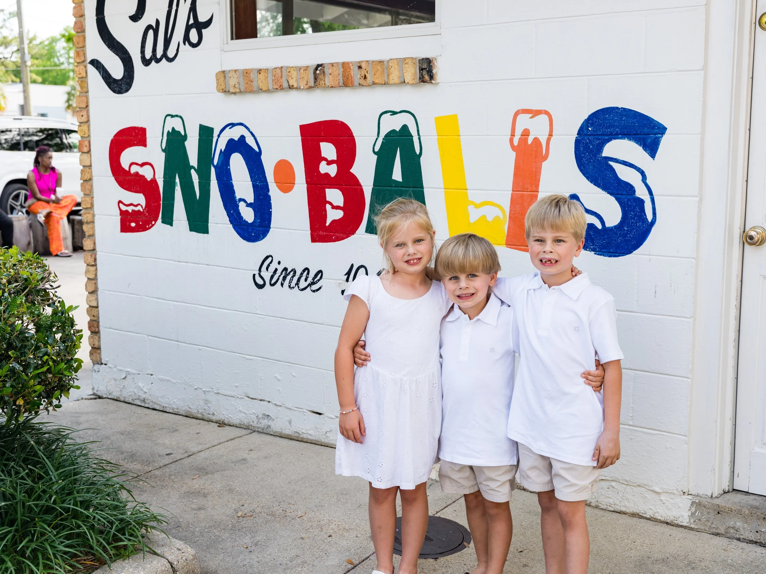Snowballs &amp; Family Fun: Capturing Joyful Lifestyle Photography Moments