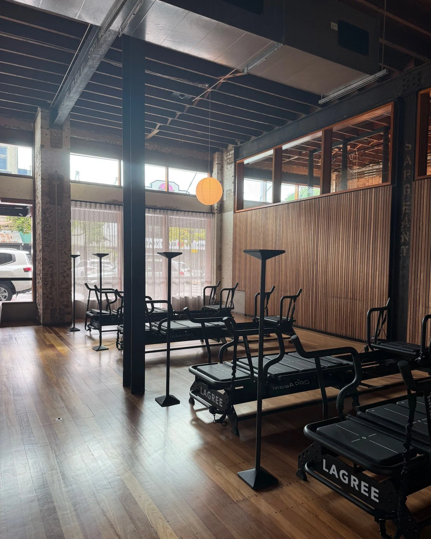 It's giving ✨survivor✨ with the set up.

If you arrive to class and the poles are set up like this, please don't panic! They're handy for certain moves to support balance and stability, e.g. for our light spring lunges on the platform/carriage. 

Sad