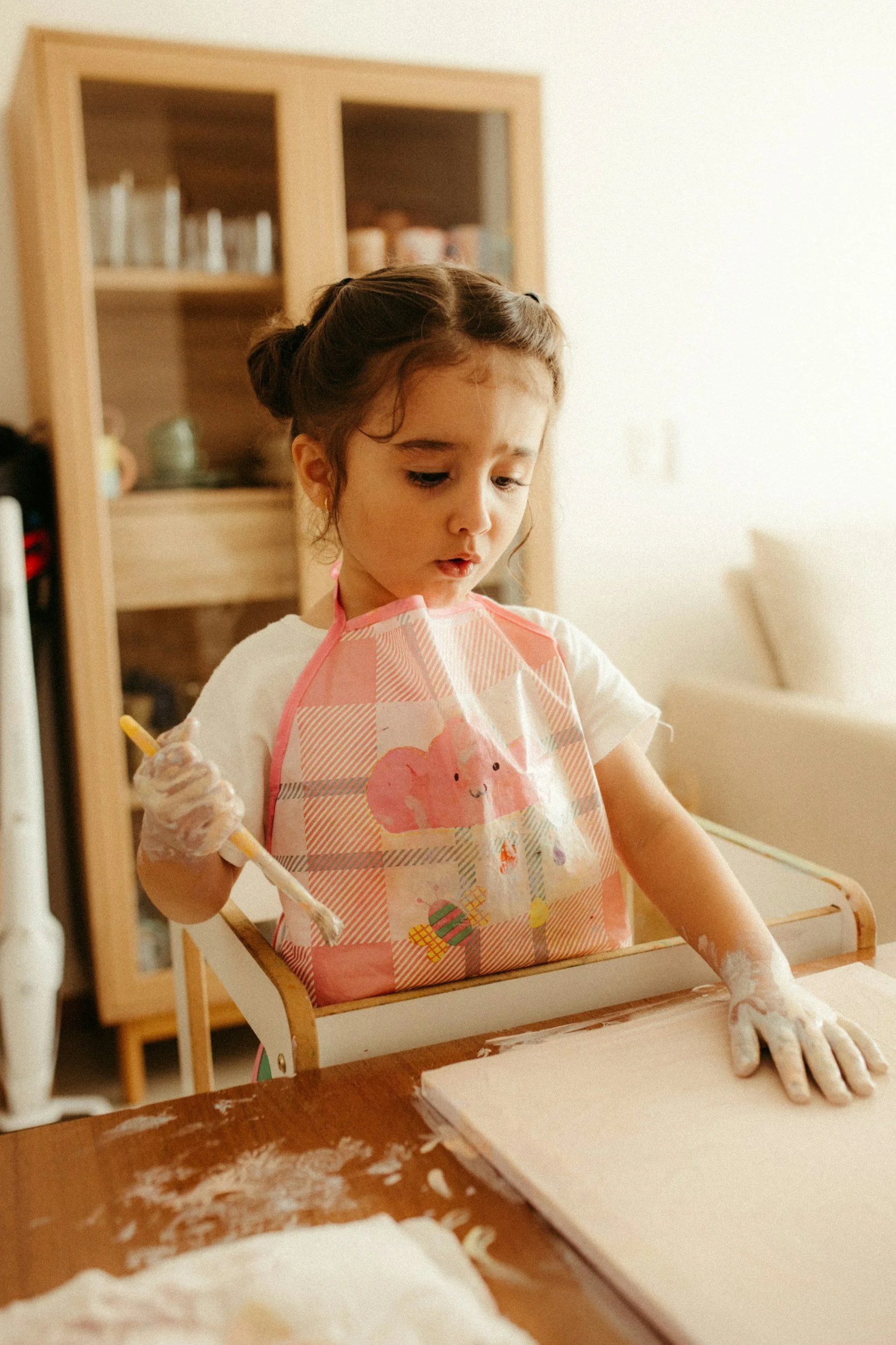 When Should I See a Feeding Therapist for My Child? 10 Signs Your Child May Need Specialist Support