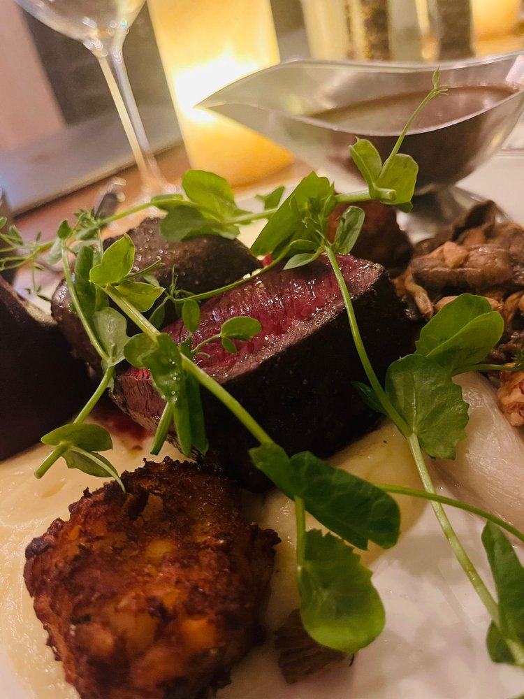 Feestelijke hertenfilet bij Bogèst