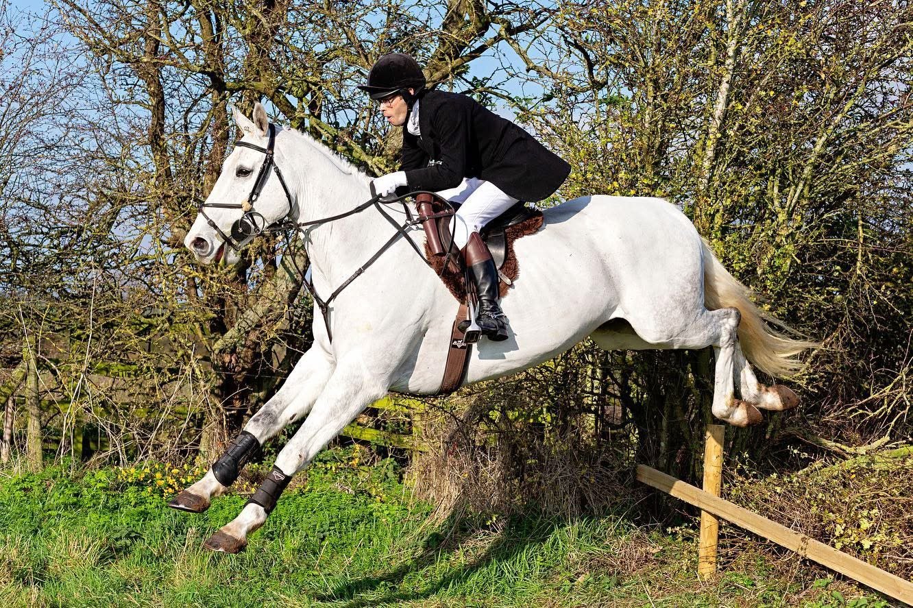 out hunting with the quorn , melton mowbray
