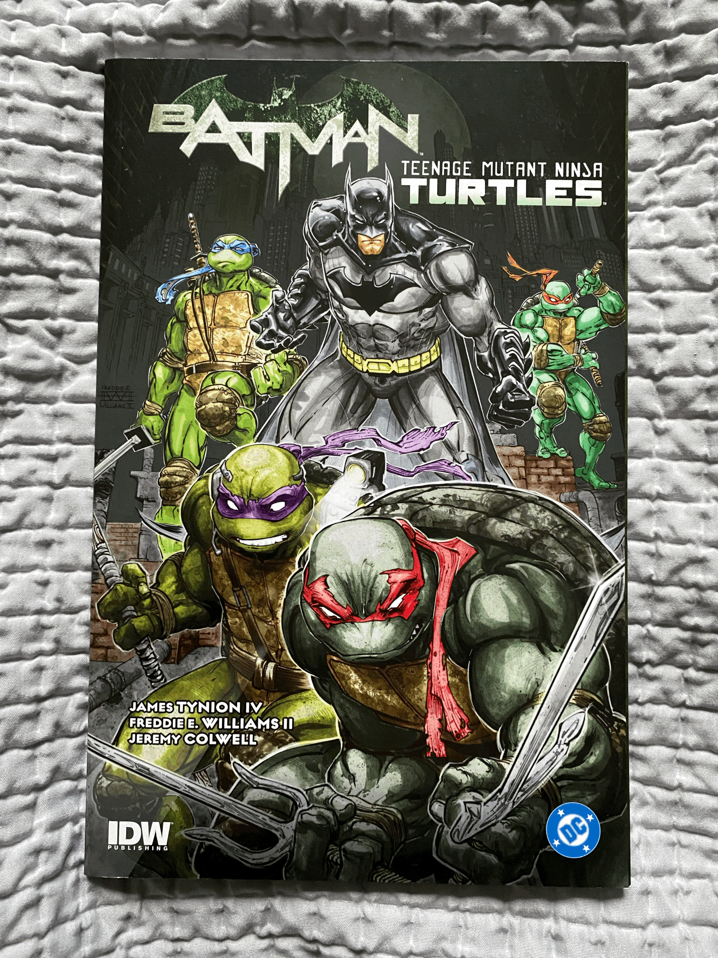 Batman / Teenage Mutant Ninja turtles