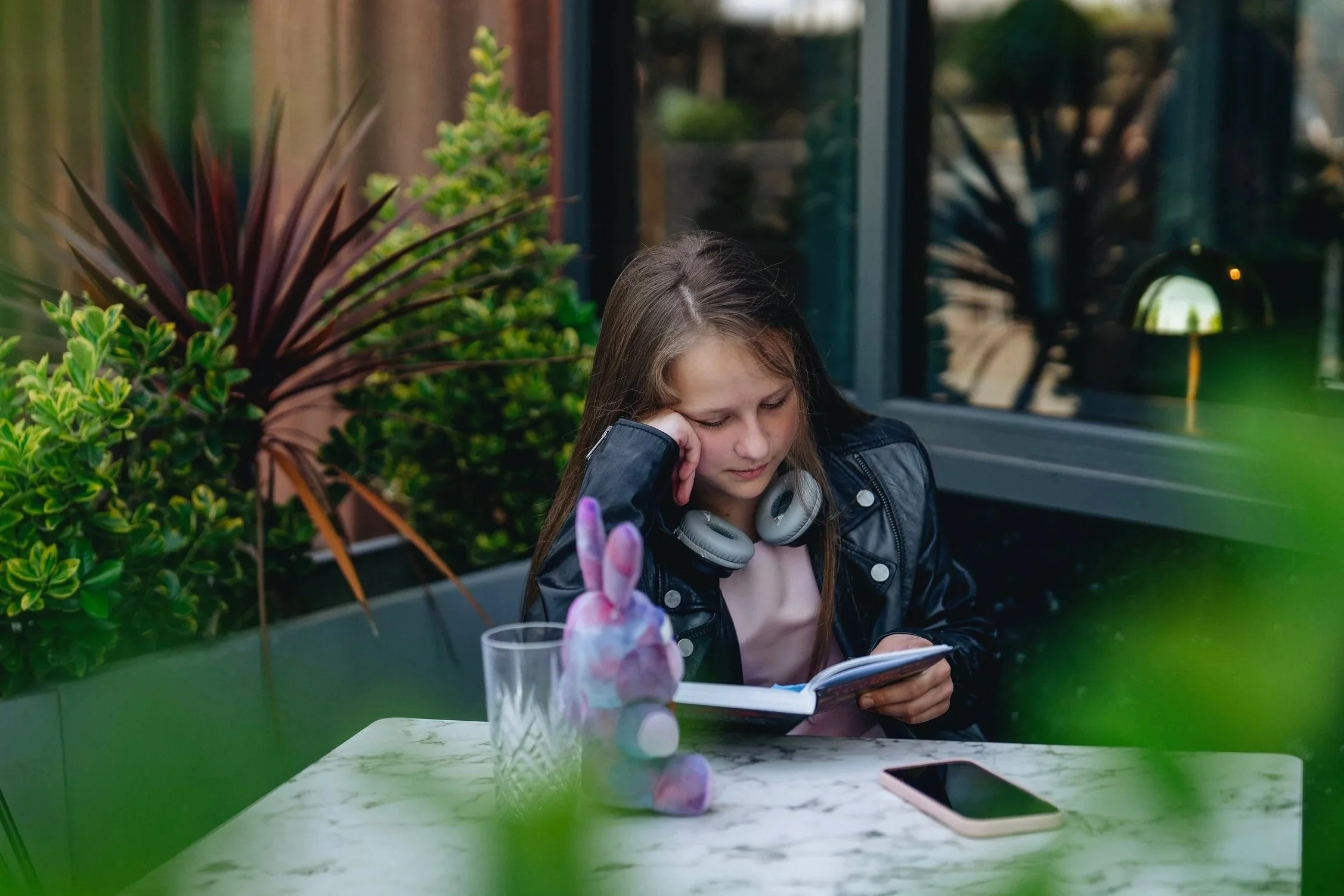 Offering Teens a Better Alternative to the Infinite Scroll: Love-Powered Effort