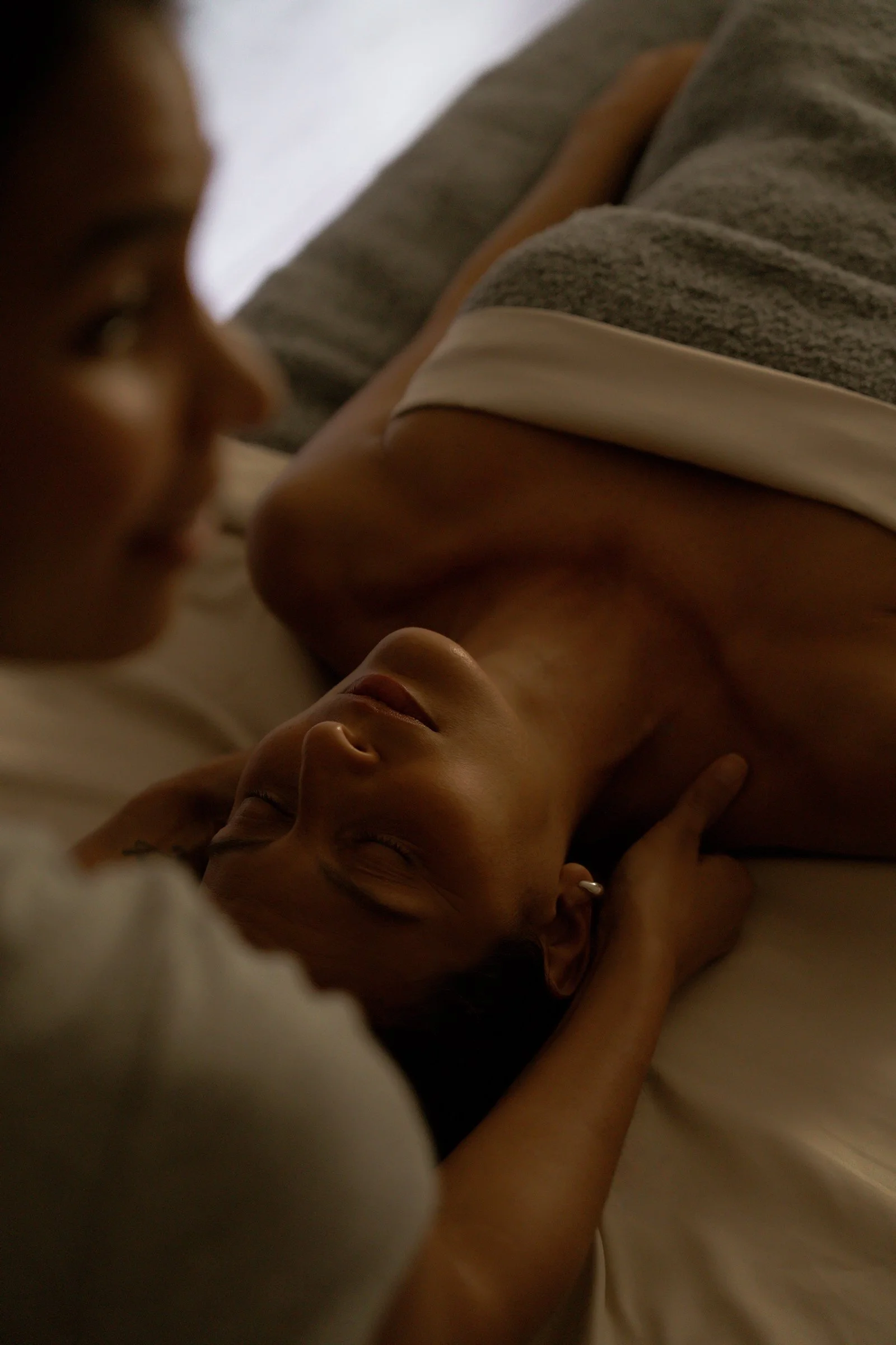 Woman getting a facial massage at Ondara Spa