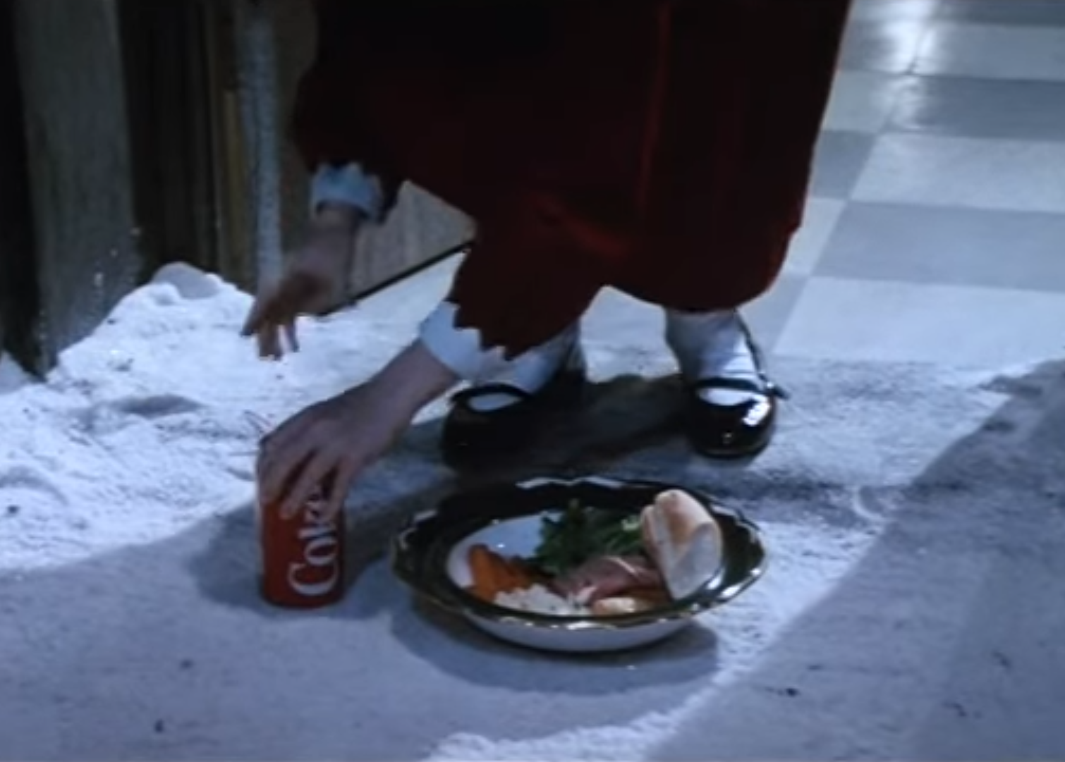 Santa Claue: The Movie, food plate and coke