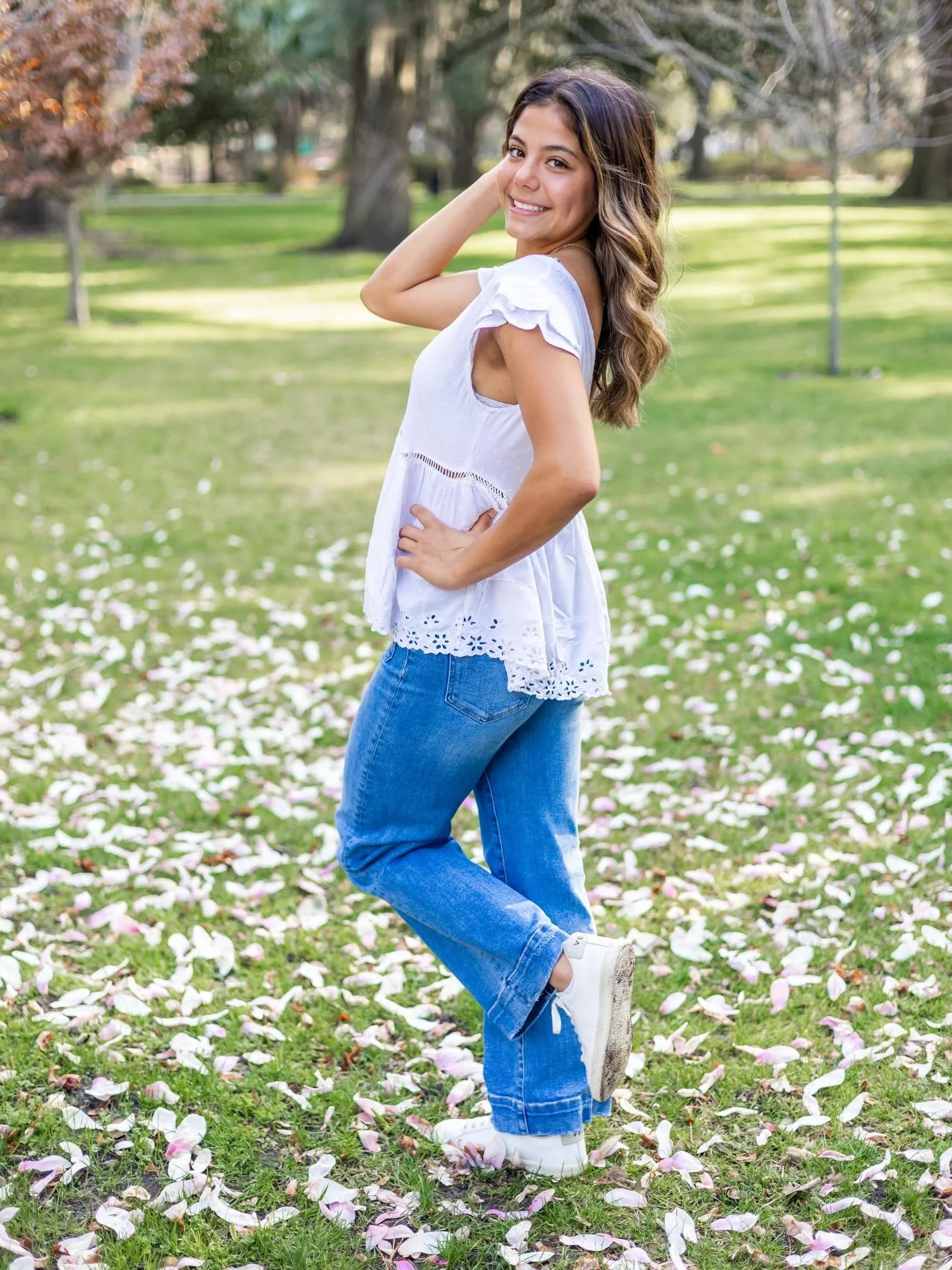 Can we talk about how STUNNING Aubrey is?! 😍✨
Y&rsquo;all&hellip; the forecast said 90% chance of rain today but I&rsquo;m beyond glad we trusted the process and pushed forward because WOW - these turned out absolutely breathtaking.

#krpseniors #sa