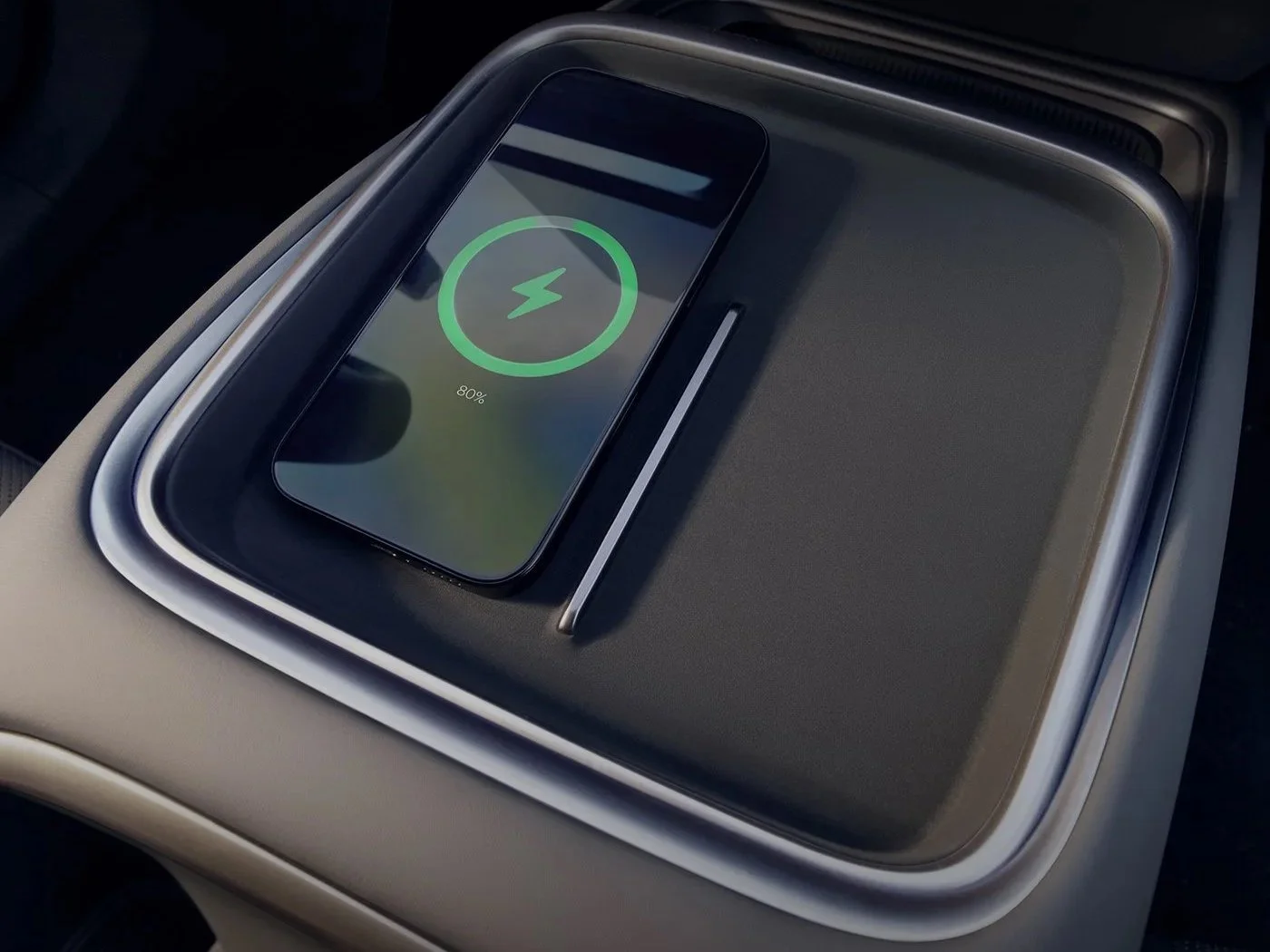 L03+Clean_Wireless+Charging+Pad.jpg