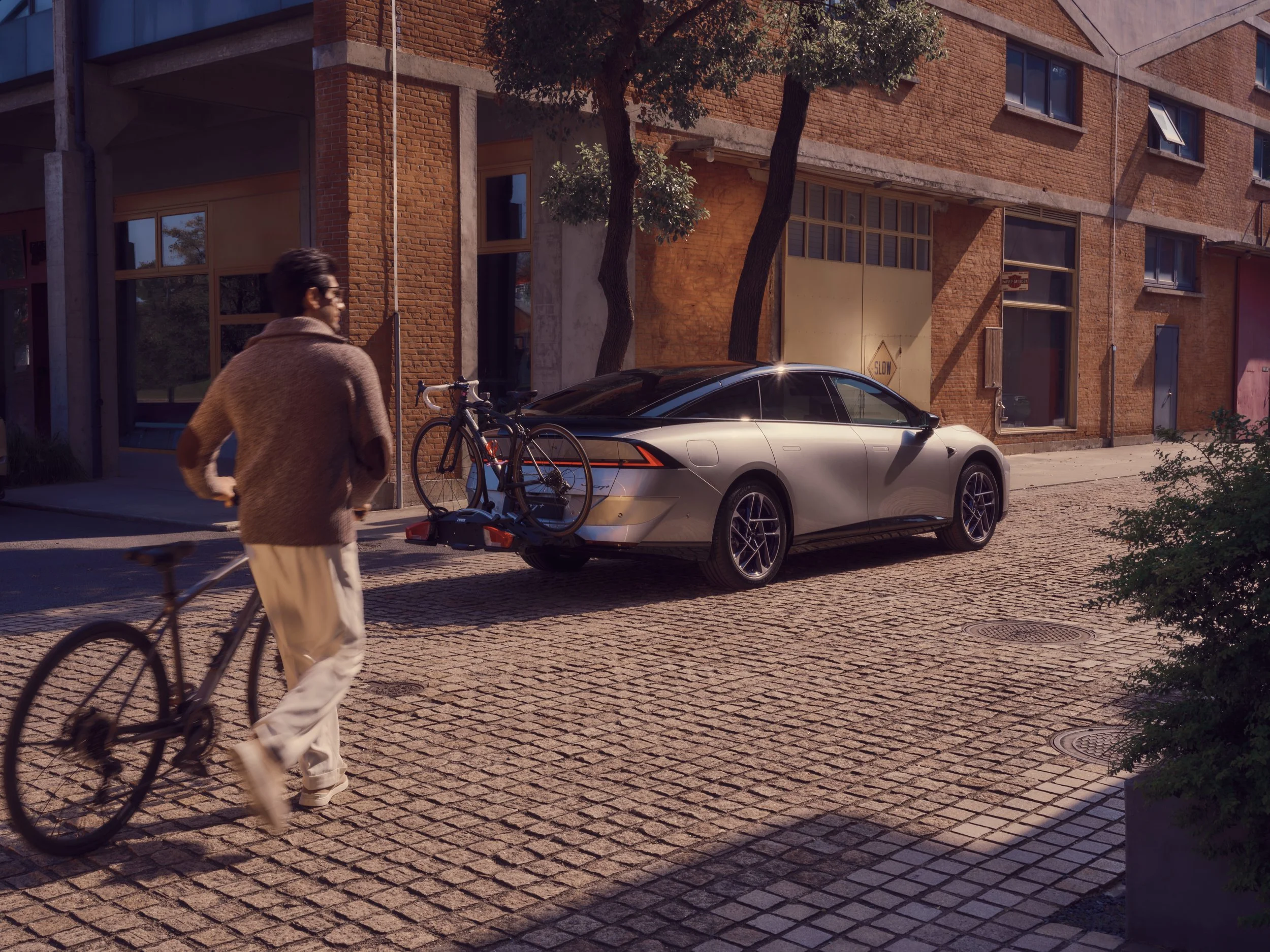 High RES - Tow Hook (1).jpg