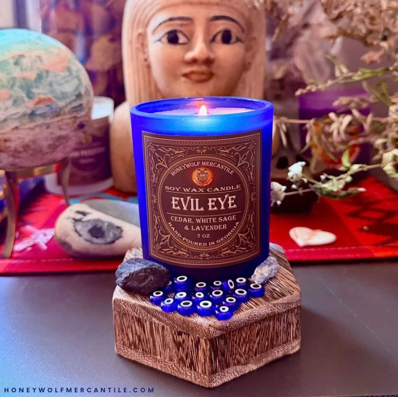 Protection sent to surround all living things under attack&mdash;seen and unseen. PS I&rsquo;m talking about all of us, including flora and fauna. Shields up, my friends. 

🛡️ 🧿 🛡️ 

&ldquo;The real work has always been this: what you tend to in p