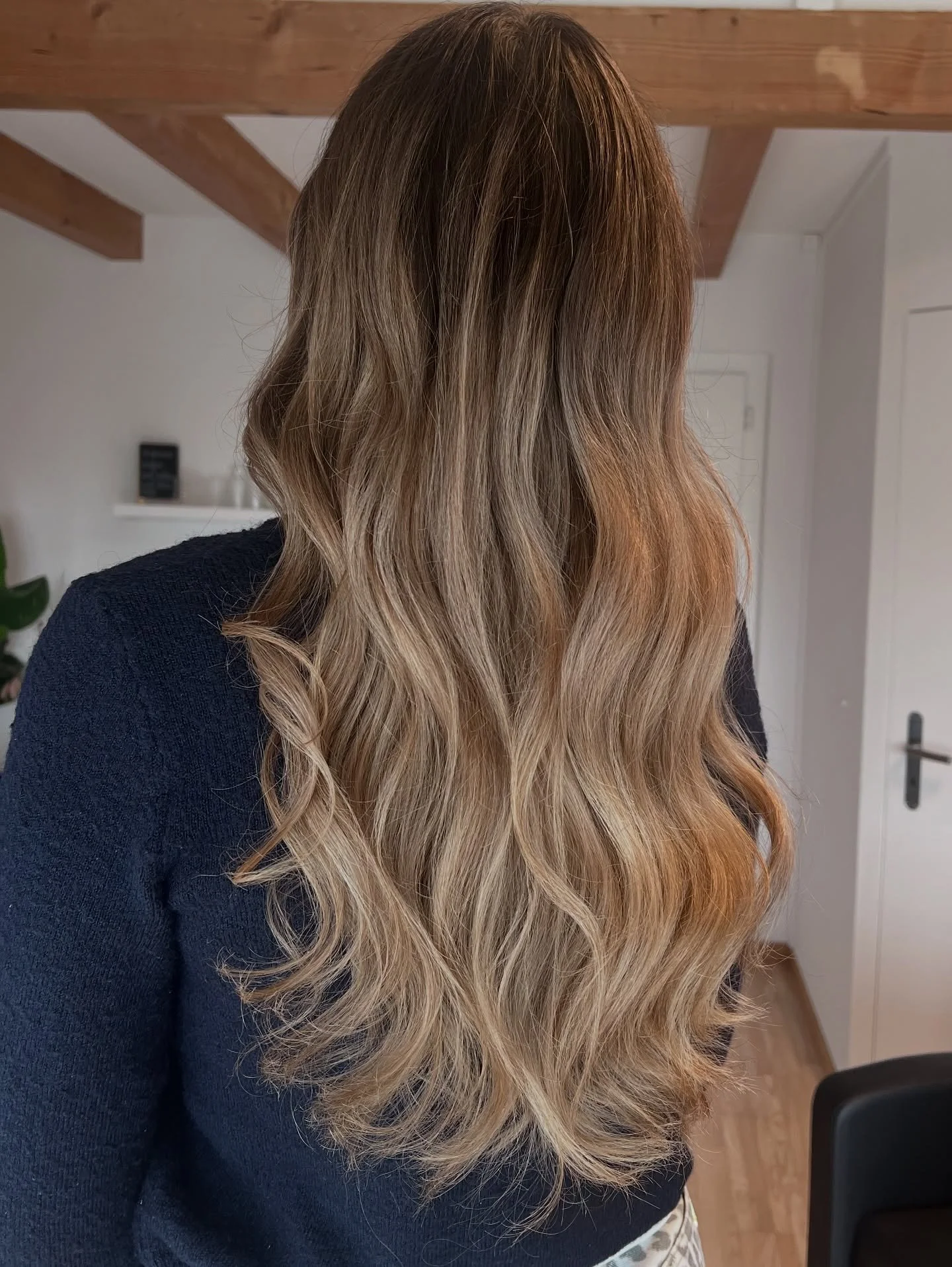#shinefinity #color #hair #GlowHairbyAlisha #glossinghair #wavyhair #sebastianprofessional