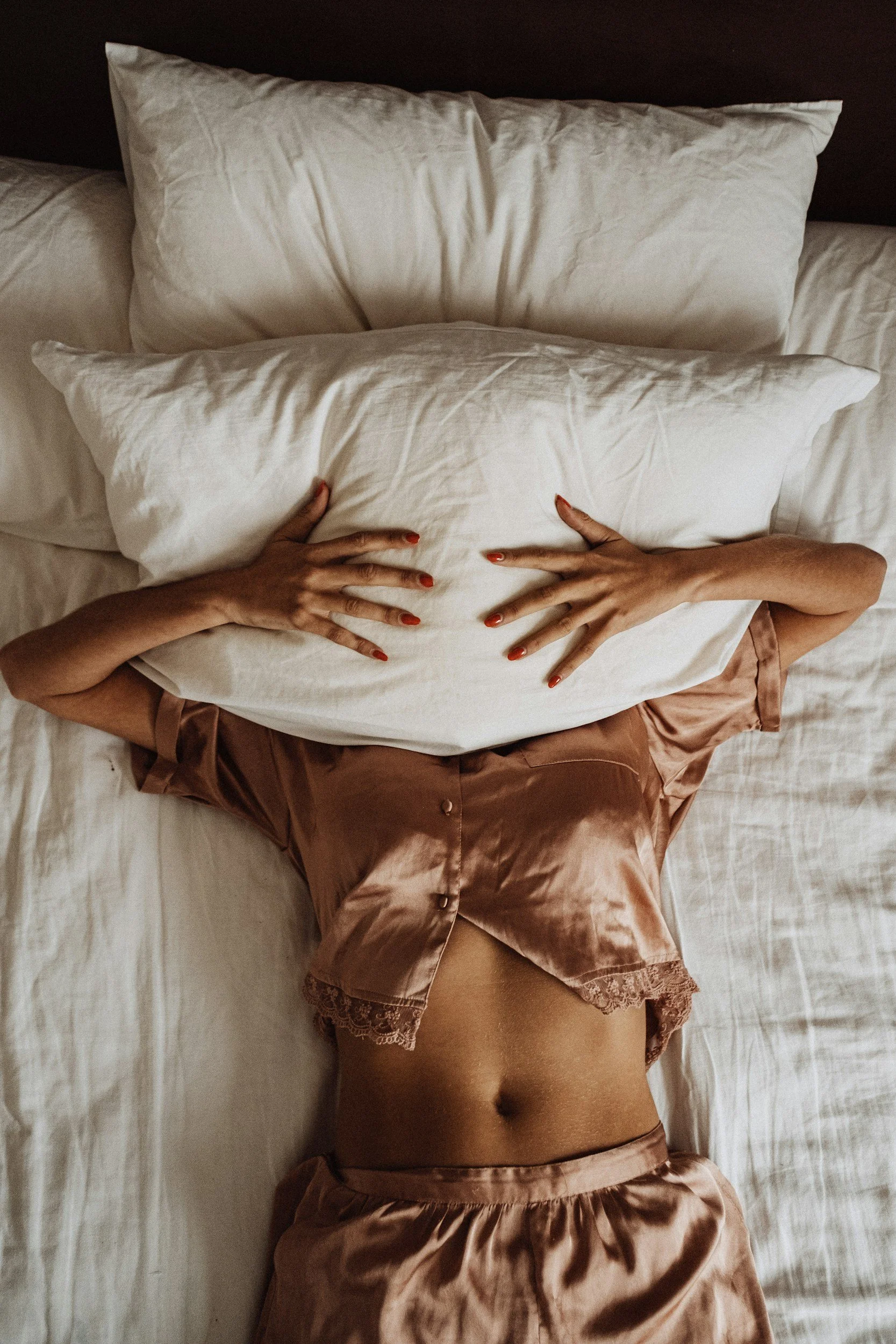 Menopause Skincare – Navigating Hormonal Shifts for Radiant Skin